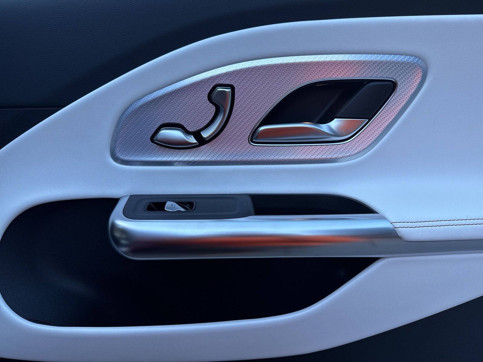 MERCEDES-BENZ CLA 220 8G-DCT 4Matic - 17