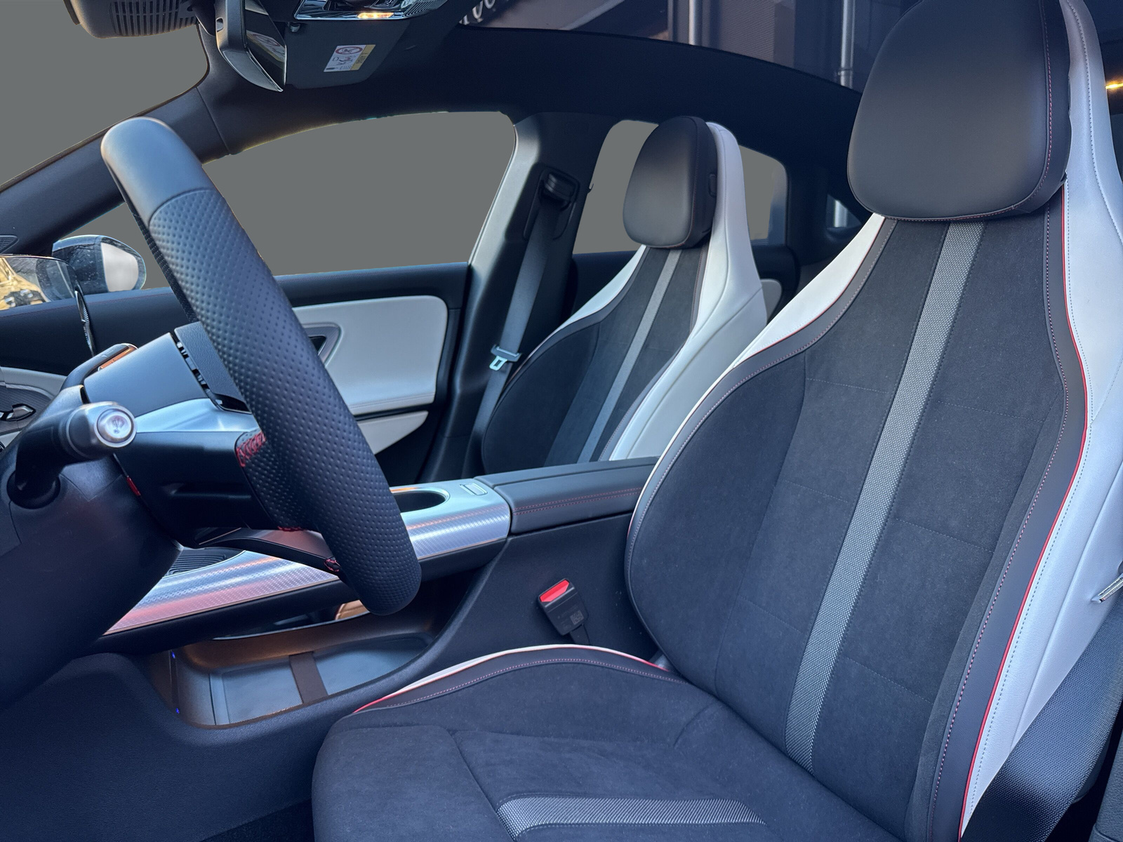 MERCEDES-BENZ CLA 220 8G-DCT 4Matic - 9