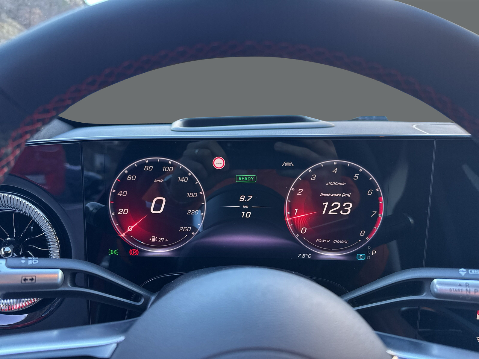 MERCEDES-BENZ CLA 220 8G-DCT 4Matic - 11