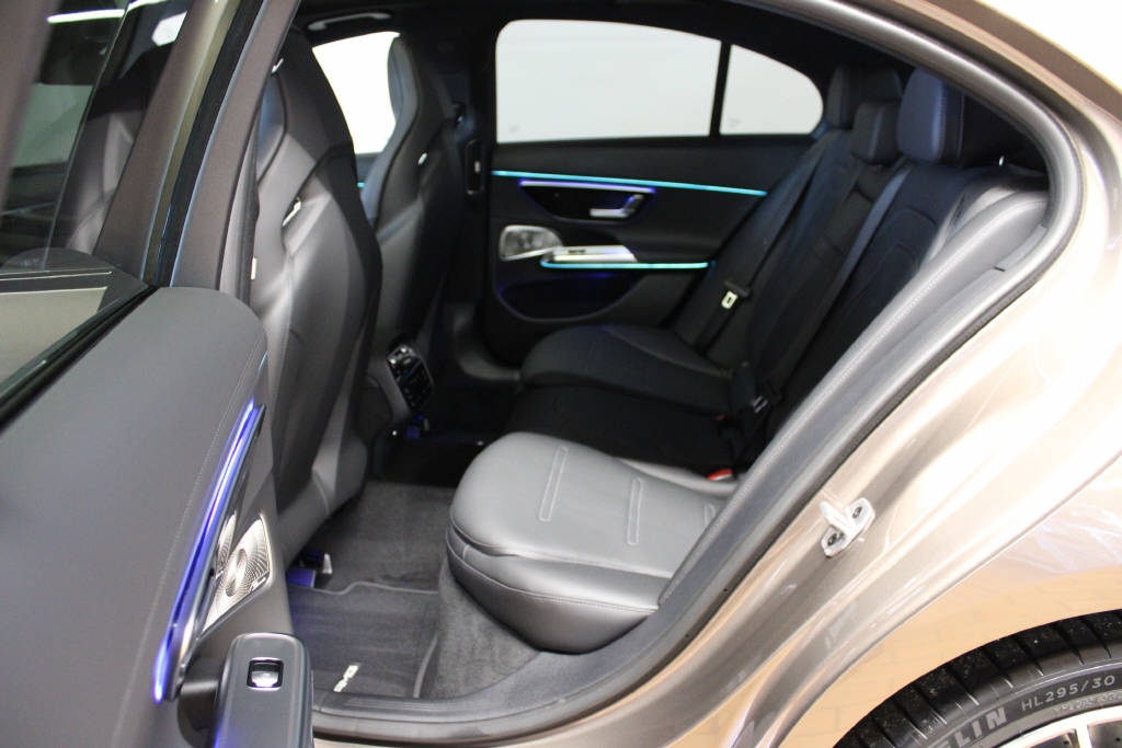 MERCEDES-BENZ E 53 AMG Hybrid 4Matic+ - 14