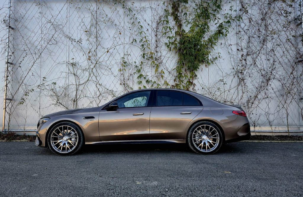 MERCEDES-BENZ E 53 AMG Hybrid 4Matic+
