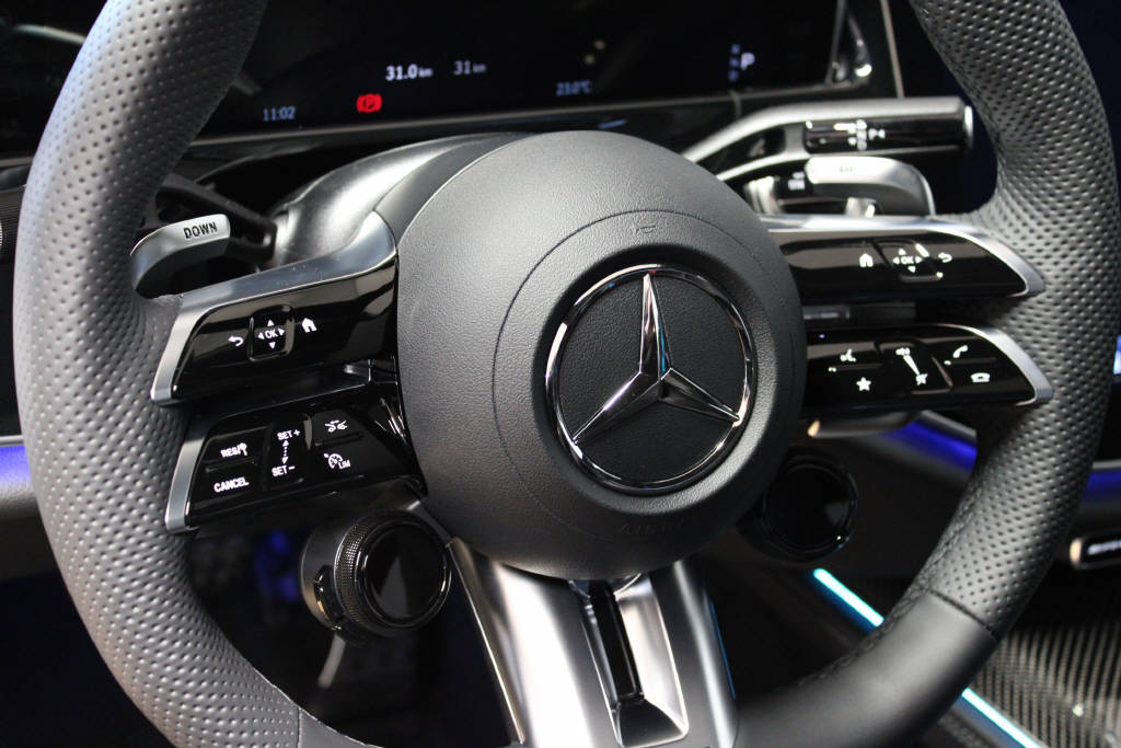 MERCEDES-BENZ E 53 AMG Hybrid 4Matic+ - 10