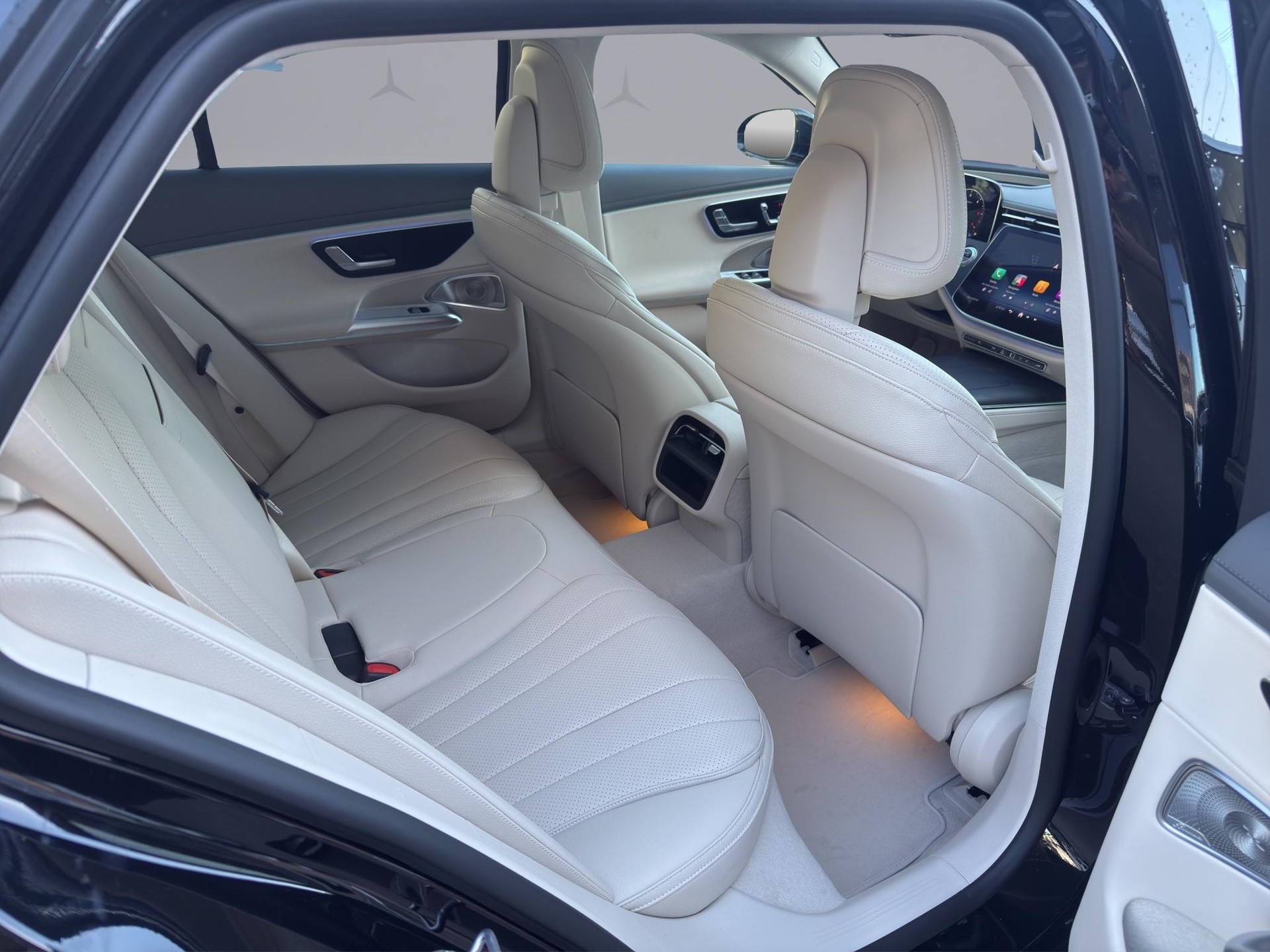 MERCEDES-BENZ E 220 d Exclusive 4matic Kombi - 17