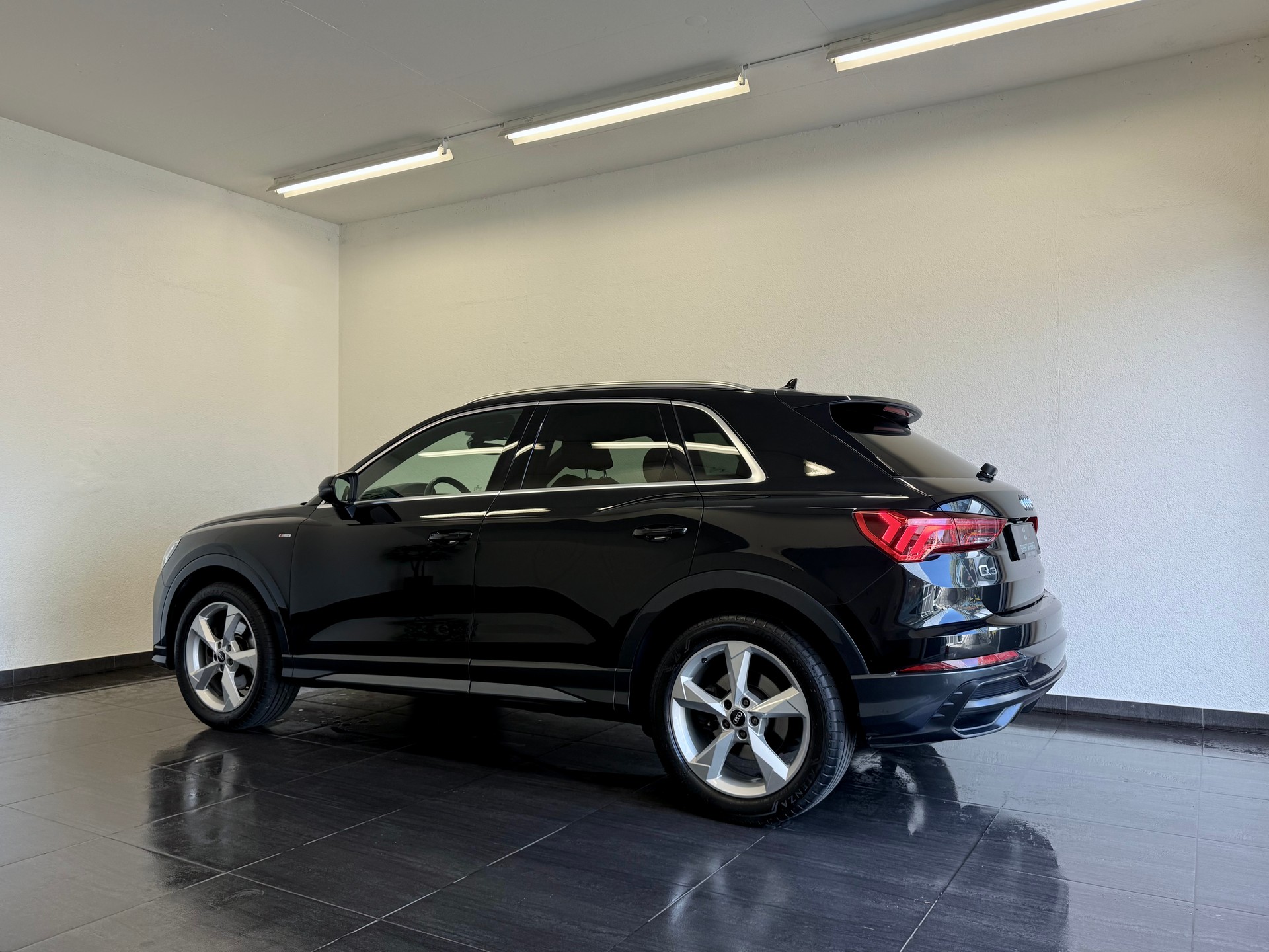 AUDI Q3 45 TFSI S line quattro S-tronic - 9