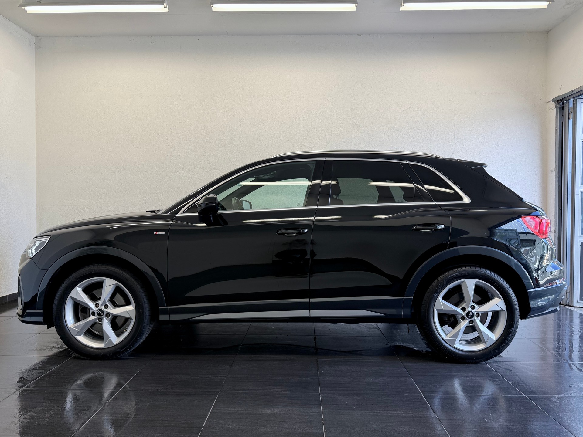 AUDI Q3 45 TFSI S line quattro S-tronic - 8