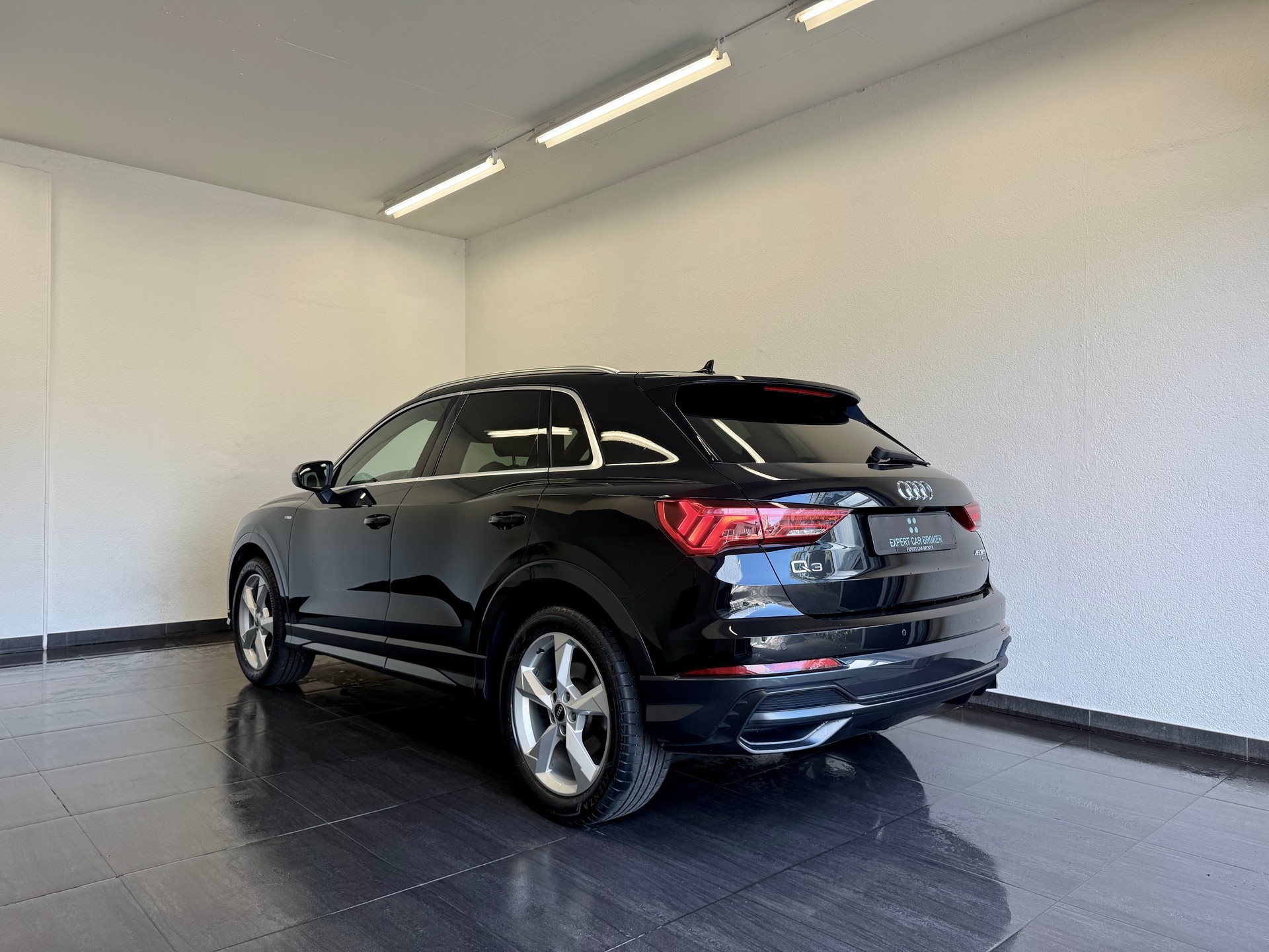 AUDI Q3 45 TFSI S line quattro S-tronic - 10