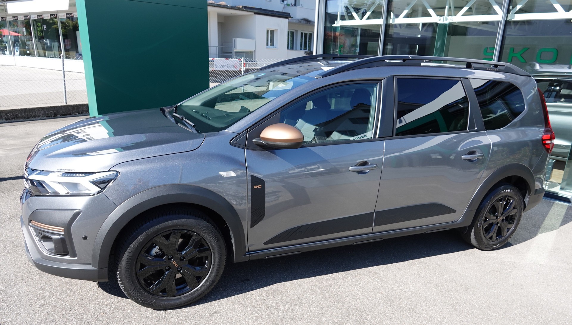 DACIA Jogger 1.6 Hybrid Extreme - 4
