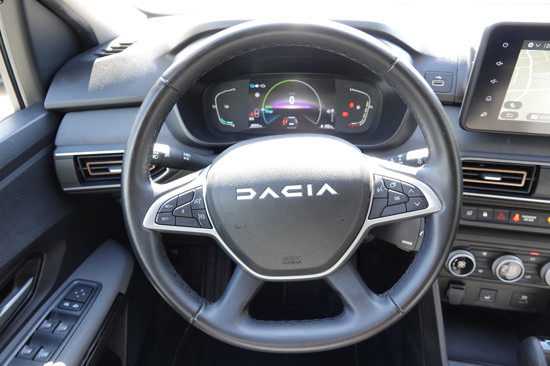 DACIA Jogger 1.6 Hybrid Extreme - 14