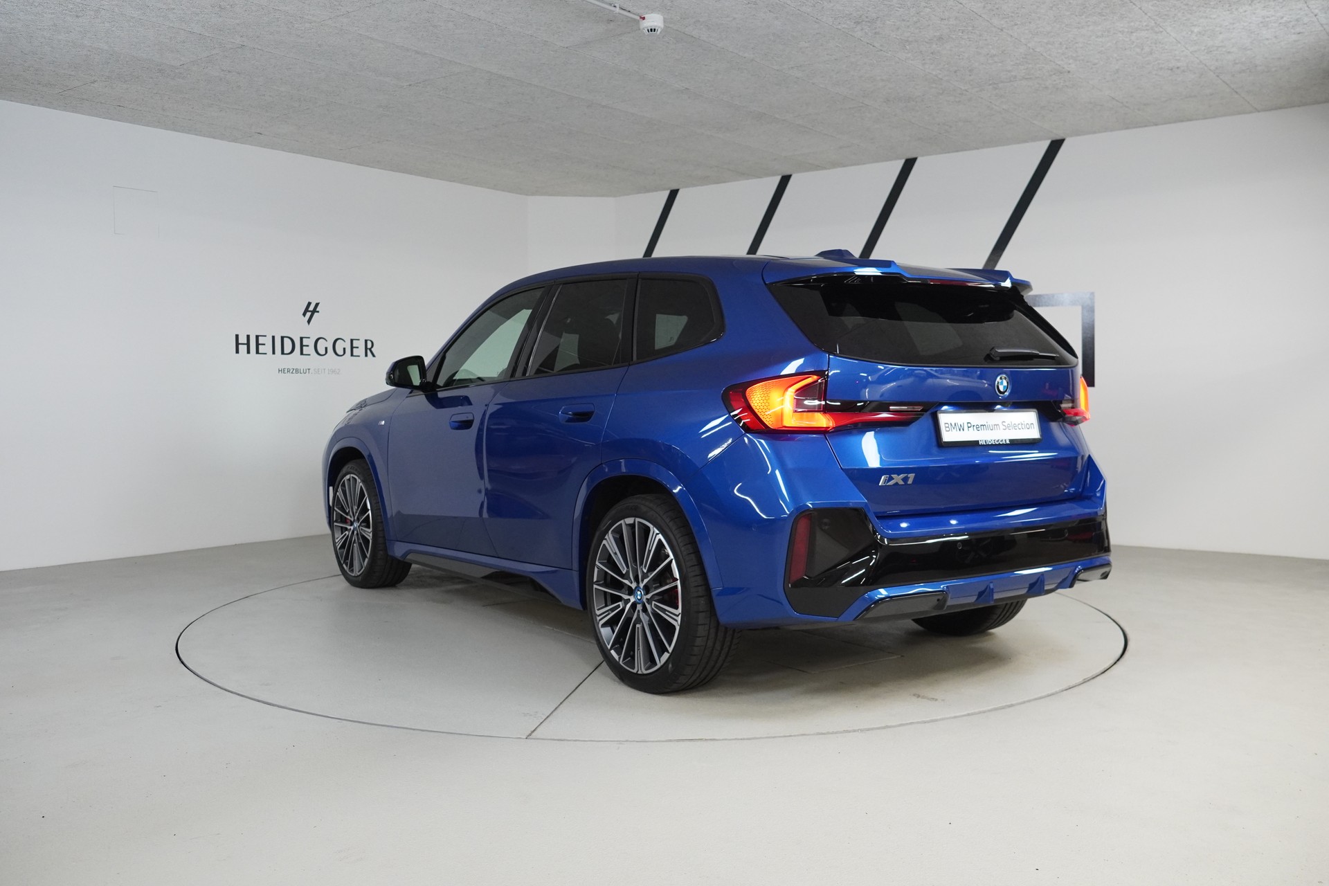 BMW iX1 xDrive 30 M Sport Pro - 6