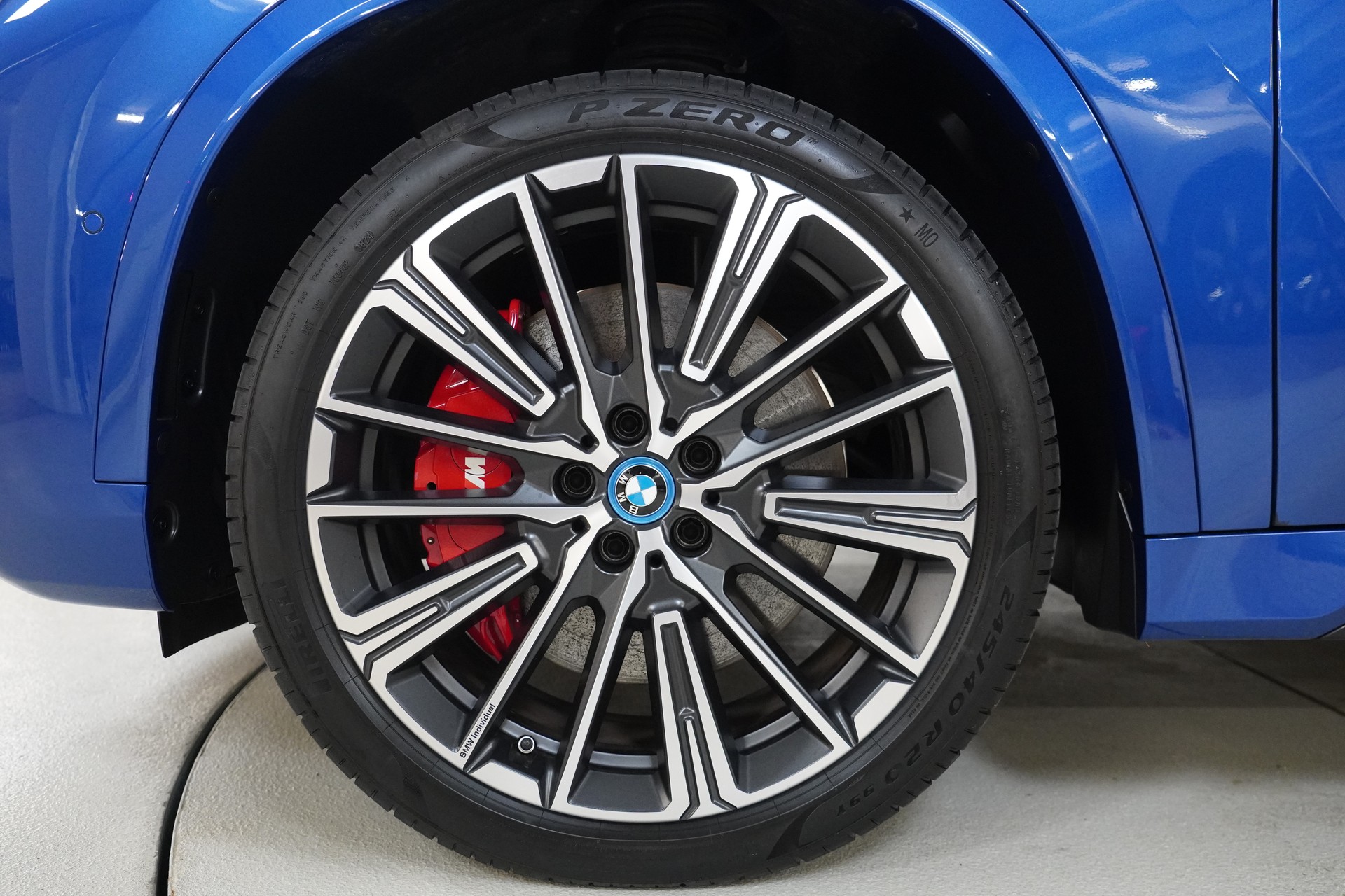 BMW iX1 xDrive 30 M Sport Pro - 11