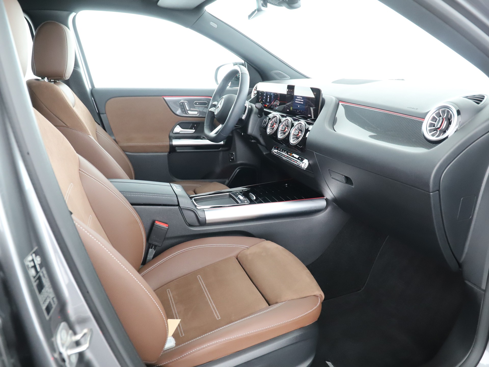 MERCEDES-BENZ GLA 220d 4M Swiss Star - 11