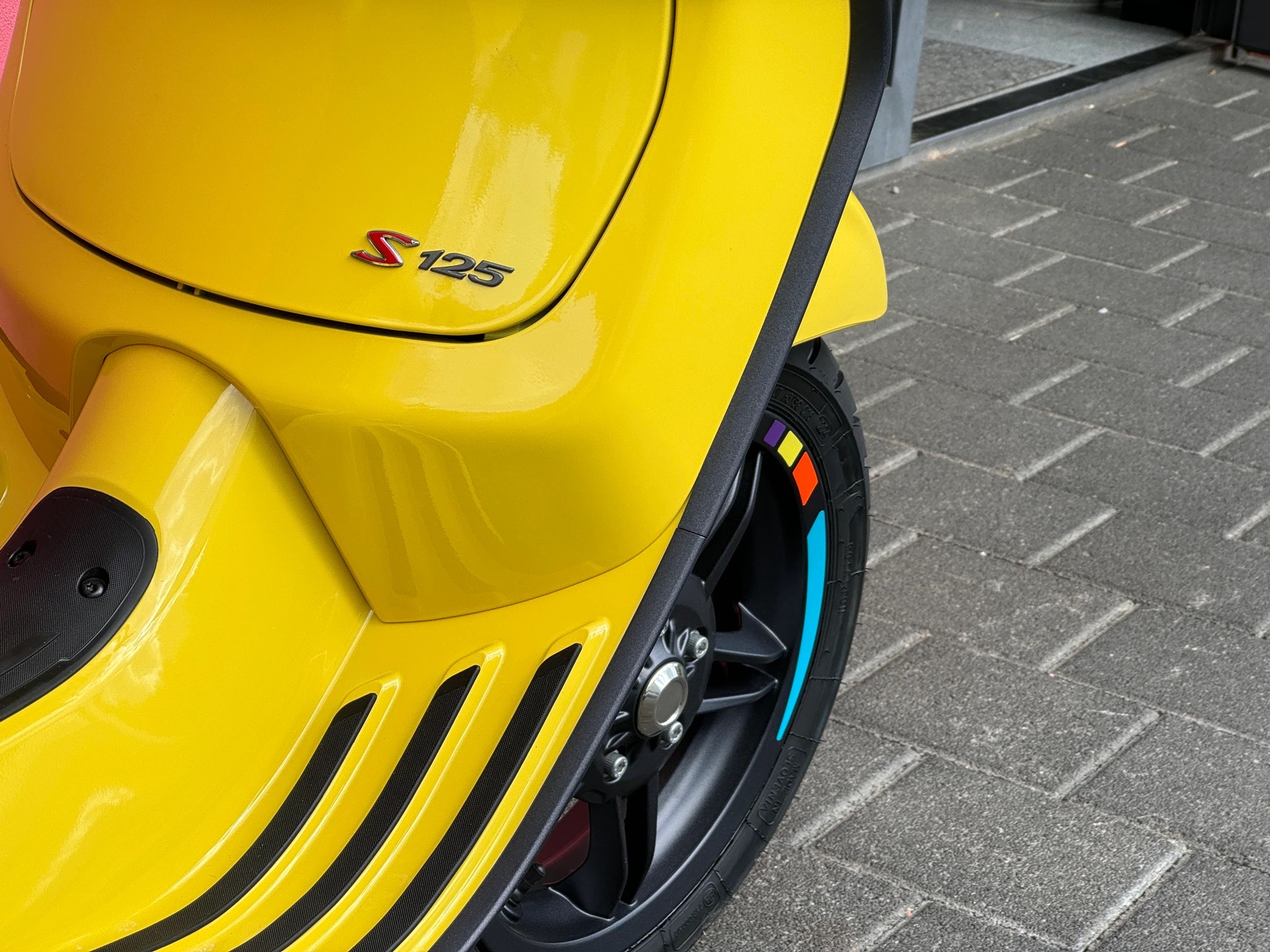 PIAGGIO Vespa 125 Primavera Sport ABS - 10