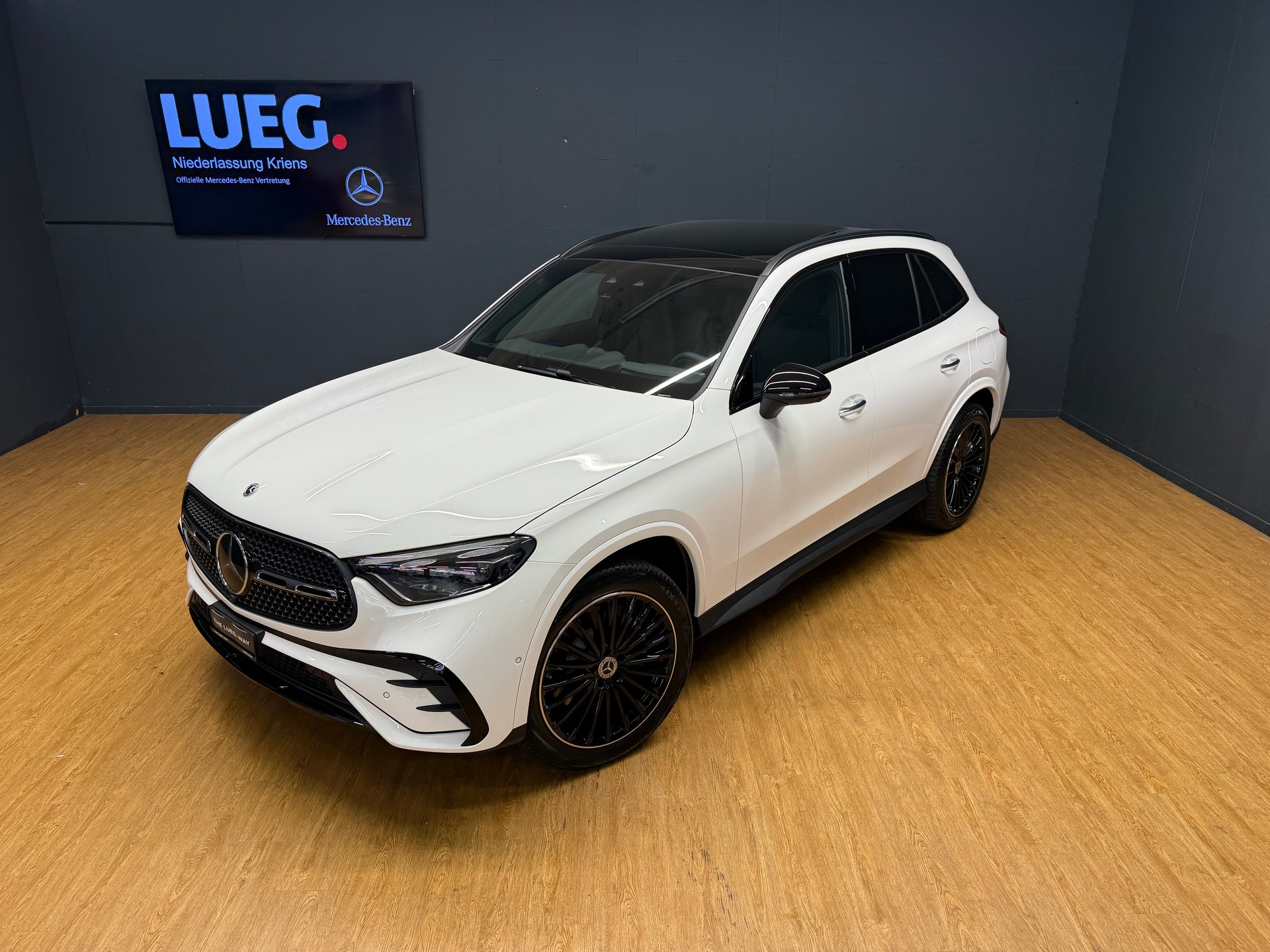MERCEDES-BENZ GLC 400 e 4M - AMG / DISTRONIC / 360 Grad Kamera / Hinterachslenkung - 5