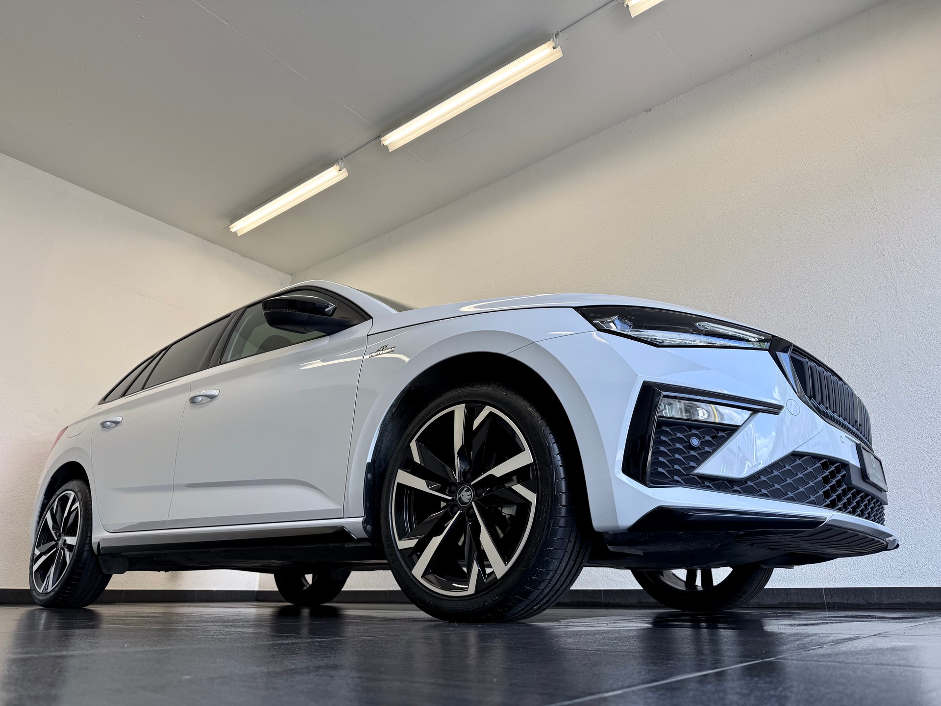 SKODA Scala 1.0 TSI Monte Carlo DSG - 3