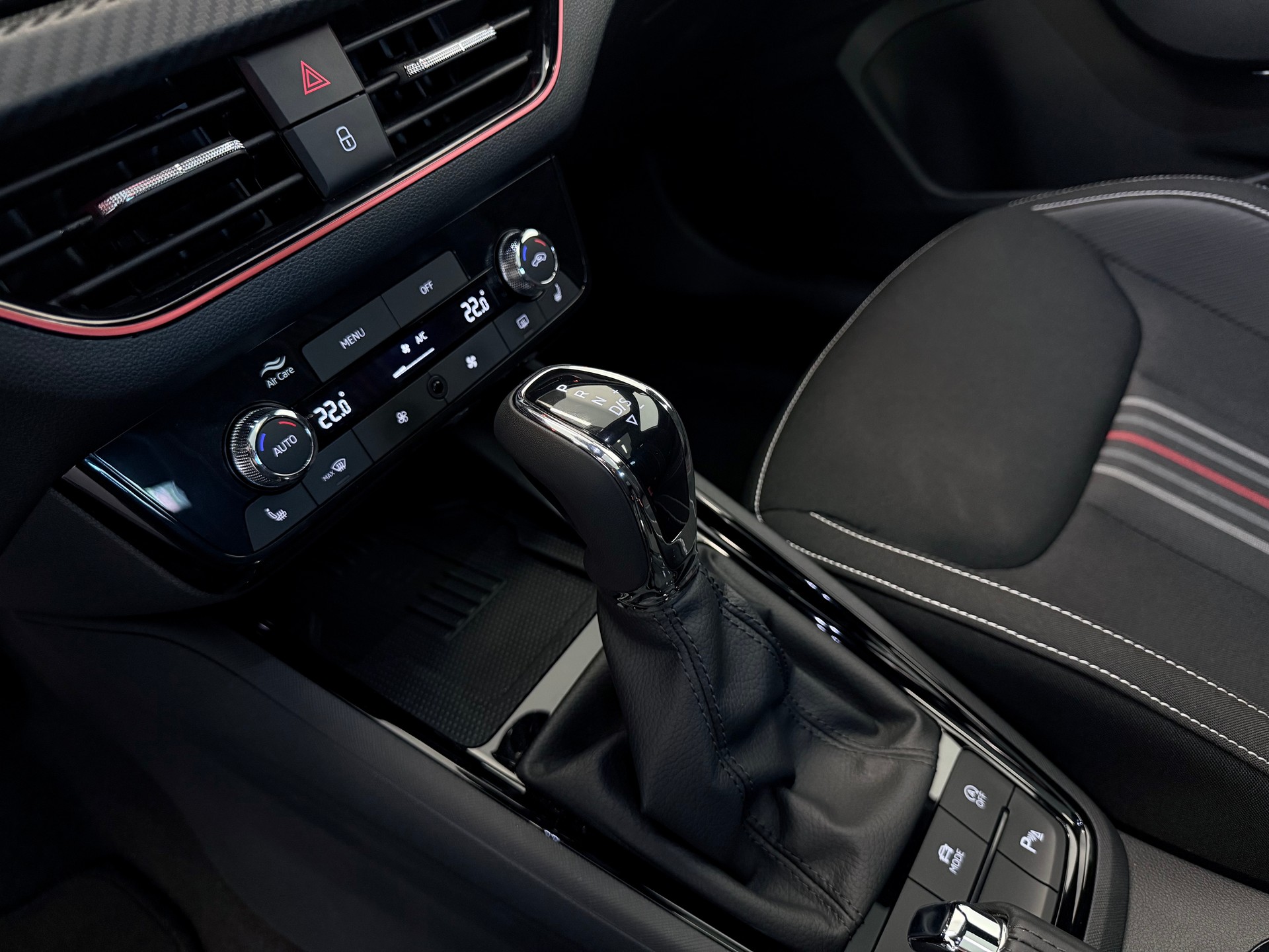 SKODA Scala 1.0 TSI Monte Carlo DSG - 24