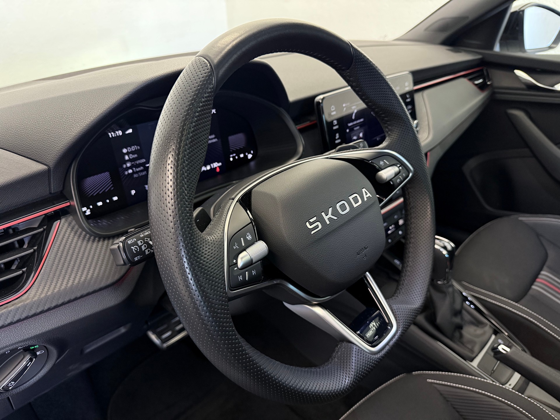 SKODA Scala 1.0 TSI Monte Carlo DSG - 17