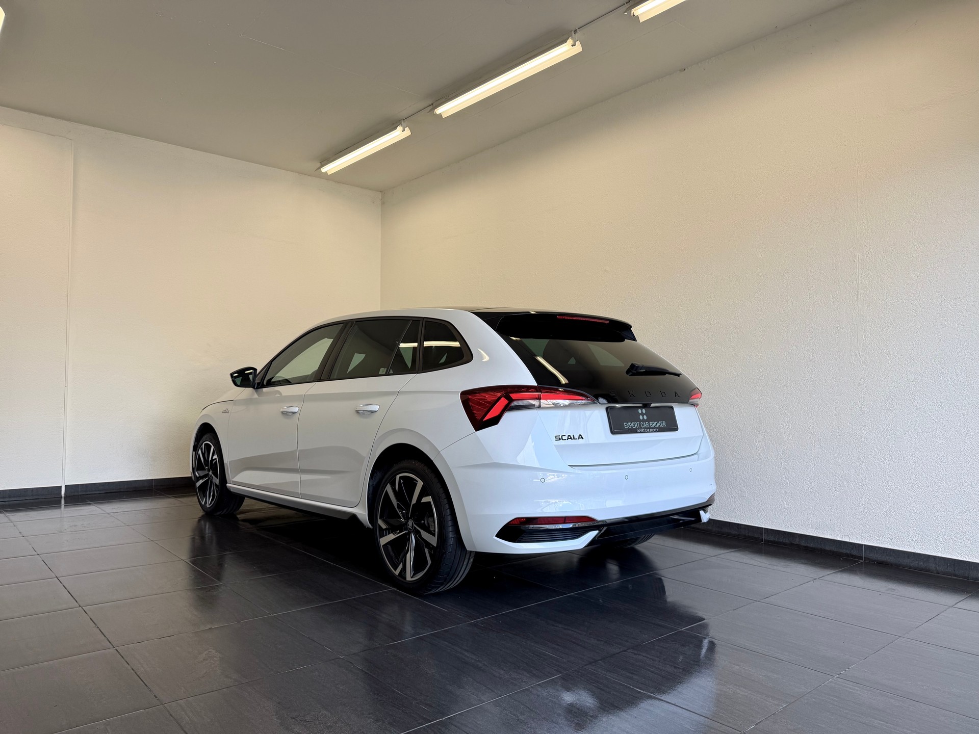 SKODA Scala 1.0 TSI Monte Carlo DSG - 11