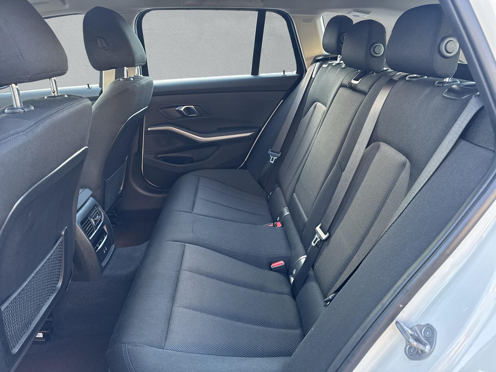 BMW 330e xDrive Touring G21 (CH) AHK - 13