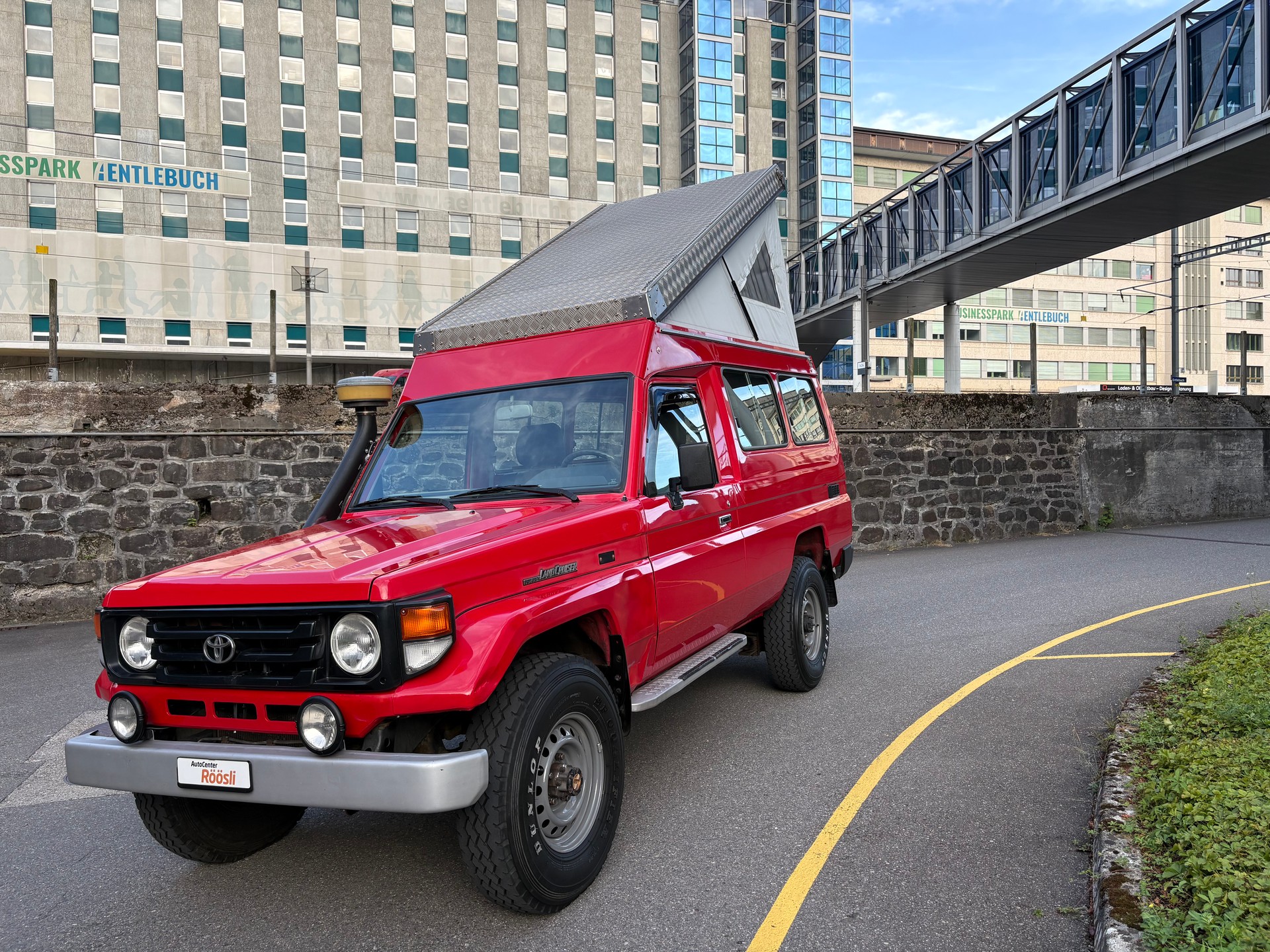 TOYOTA Land Cruiser 400 Hdt Long 4.2D - 4