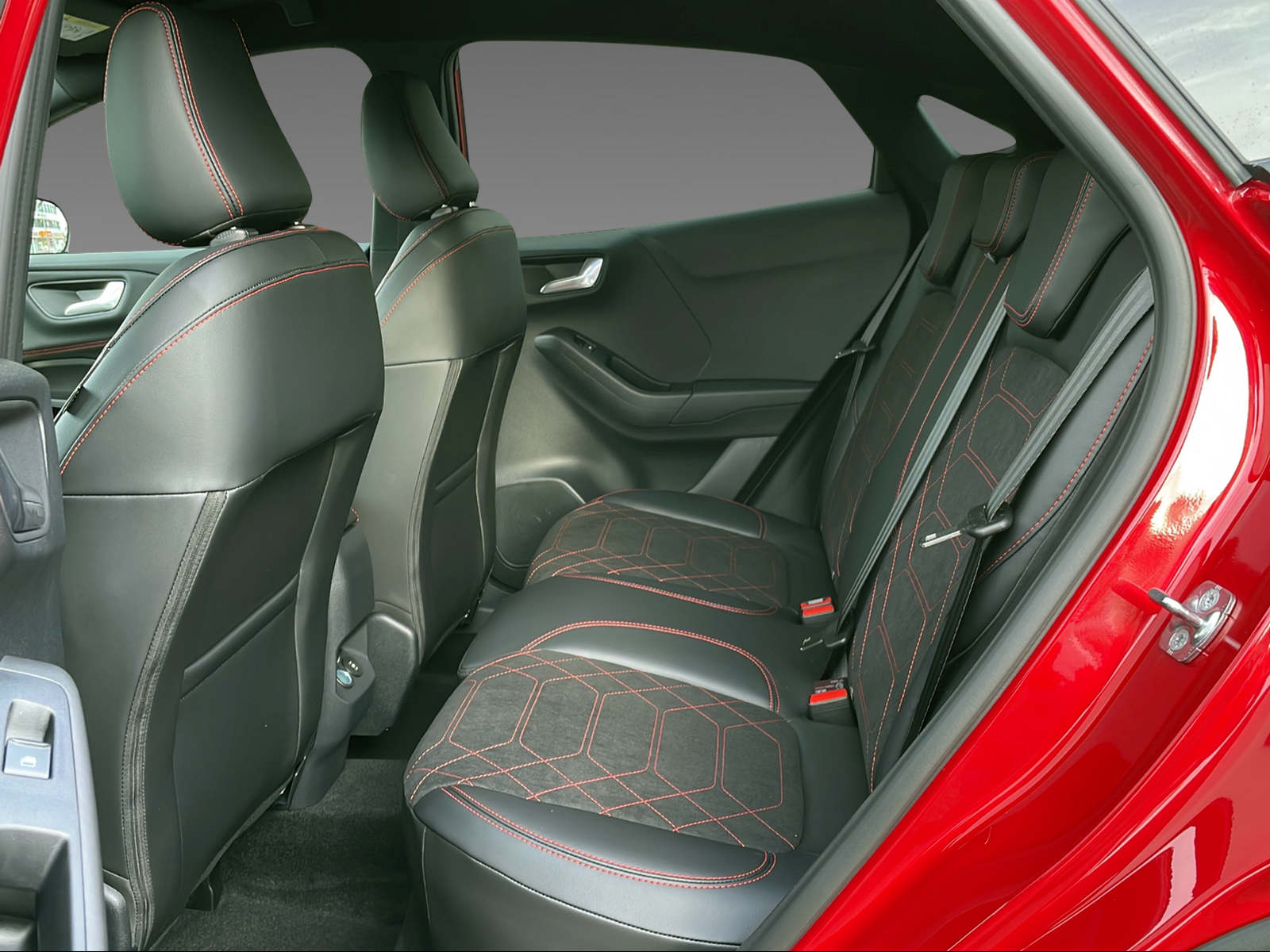 FORD Puma 1.0 EcoB Hybrid 125 ST-Line X - 17