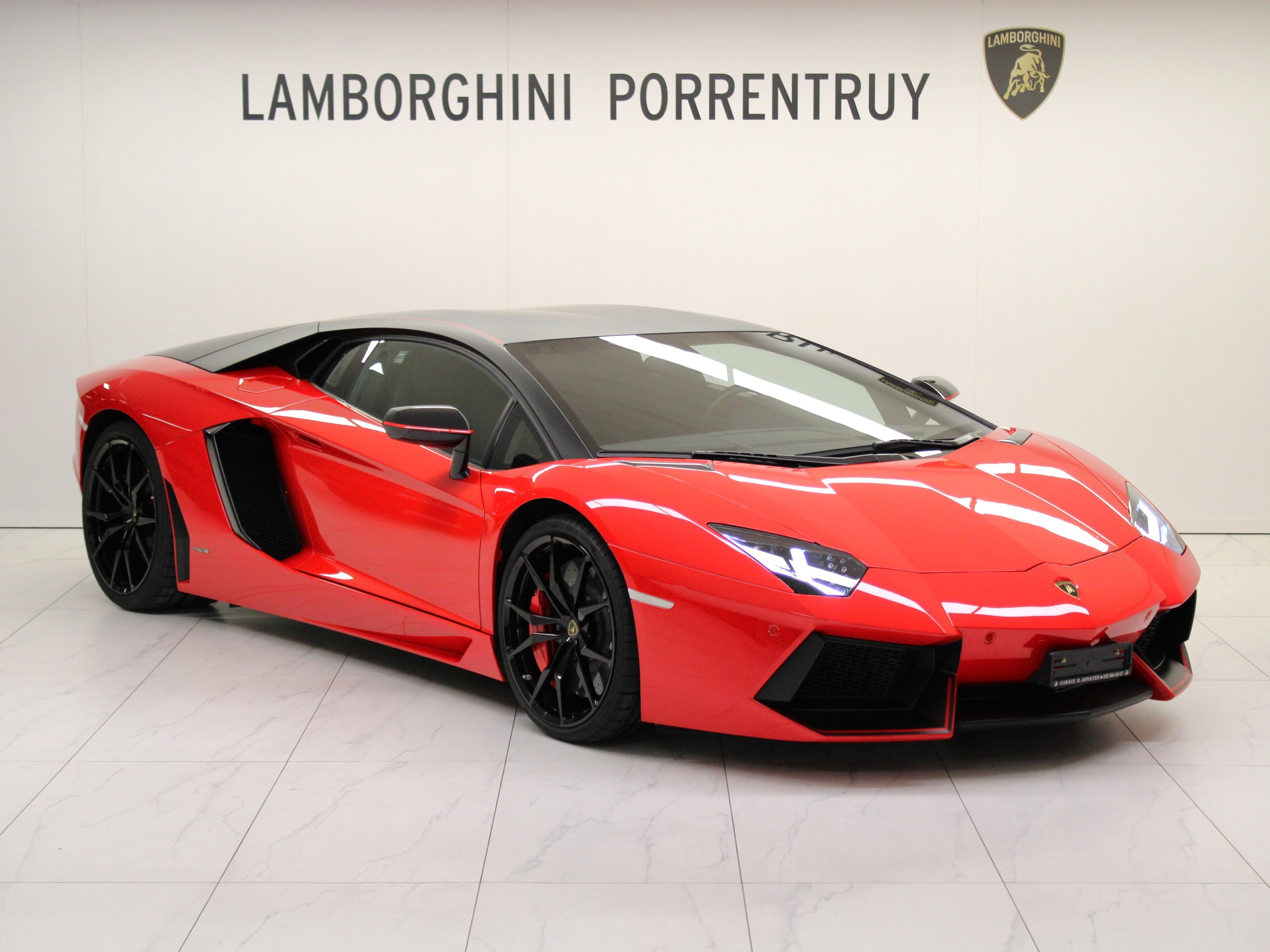 Aventador LP700-4 Coupé E-Gear Pirelli Edition