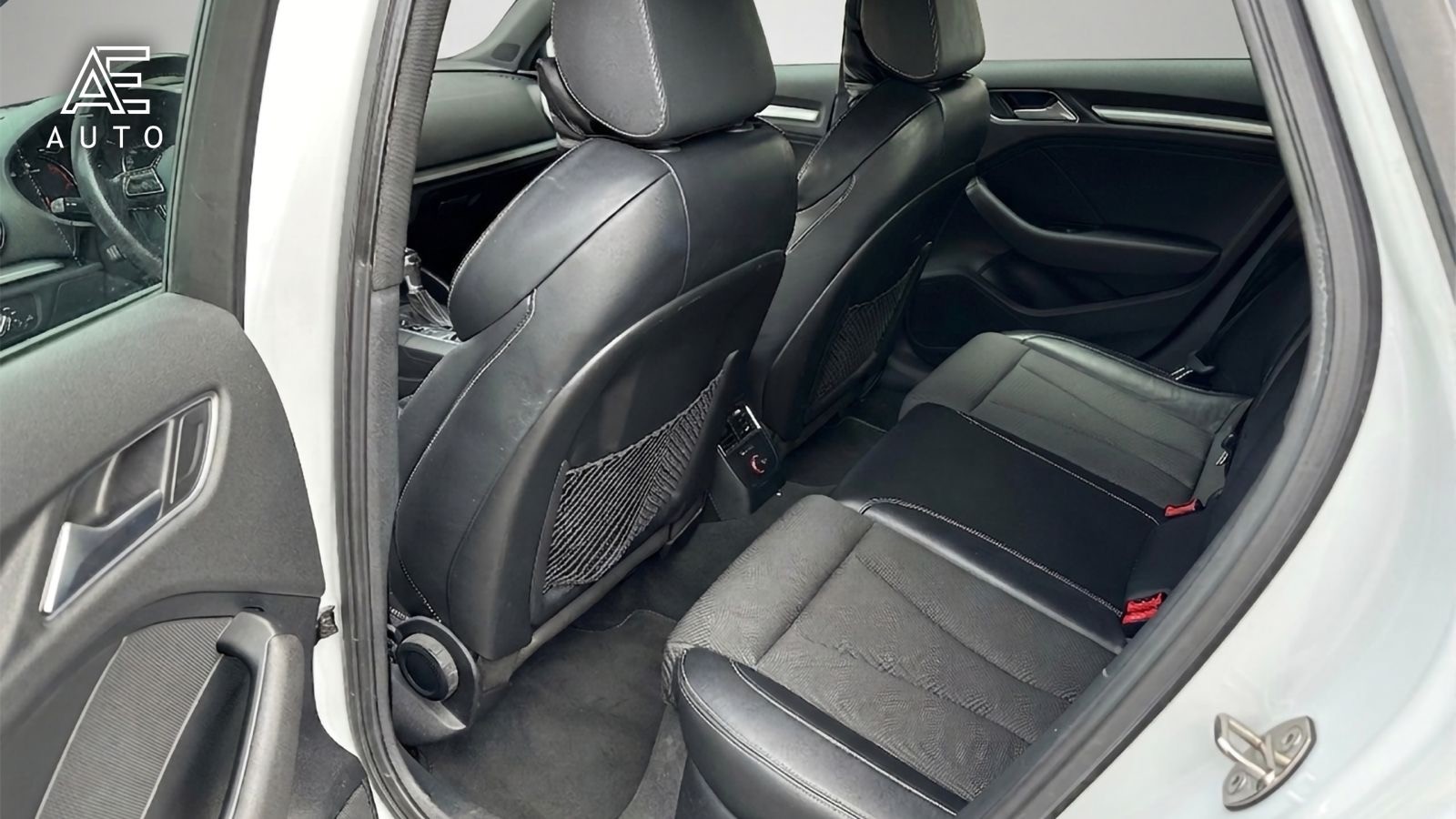 AUDI A3 Sportback 2.0 TDI Ambiente S-tronic - 11