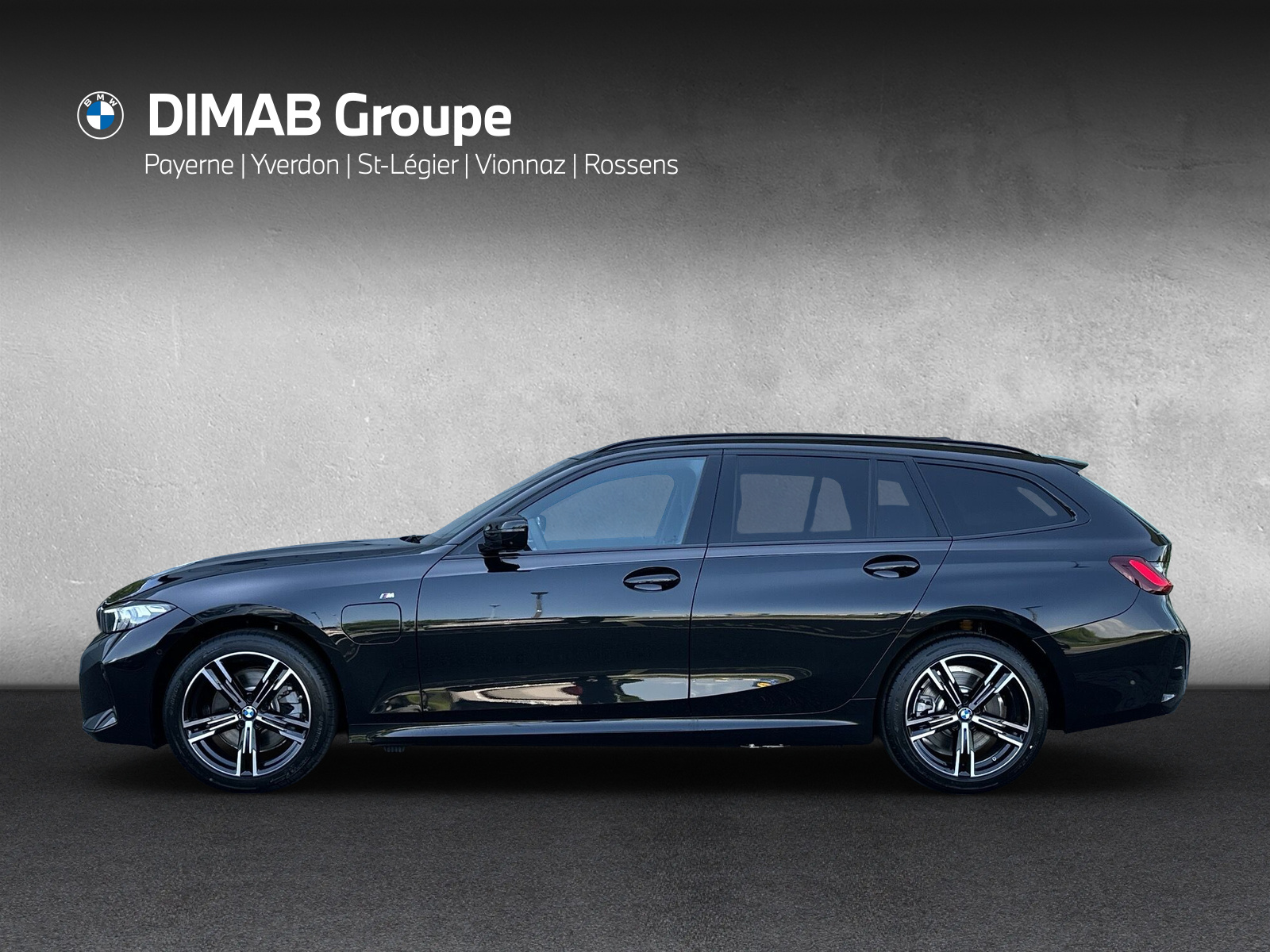 BMW 330e x DriveTouring Steptronic M Sport **Action de leasing à 0.9%** - 2