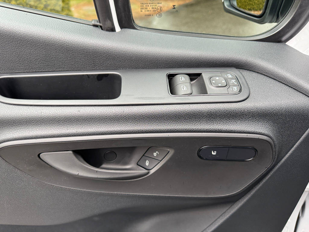 MERCEDES-BENZ eSprinter 320 Kasten Pro 3665 S - 14