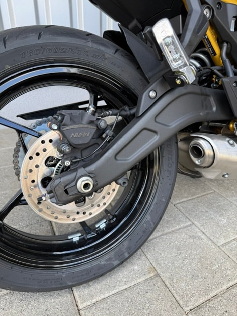 KAWASAKI 650 S schwarz - gold - 6