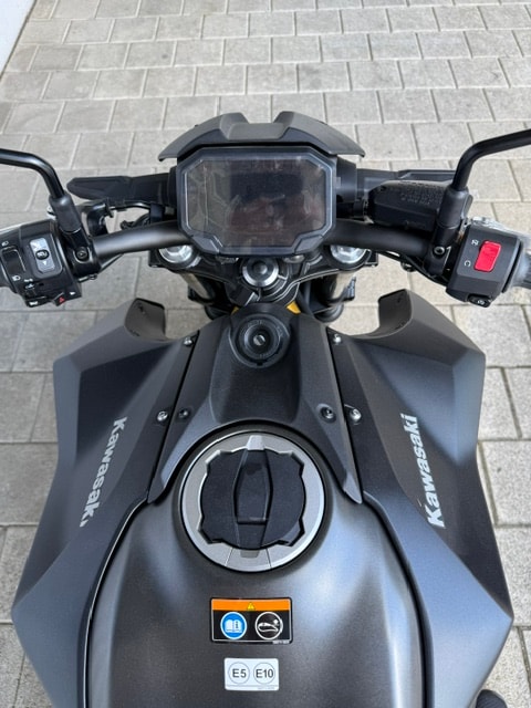 KAWASAKI 650 S schwarz - gold - 7