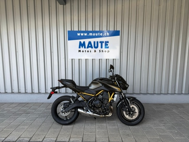 KAWASAKI 650 S schwarz - gold - 2