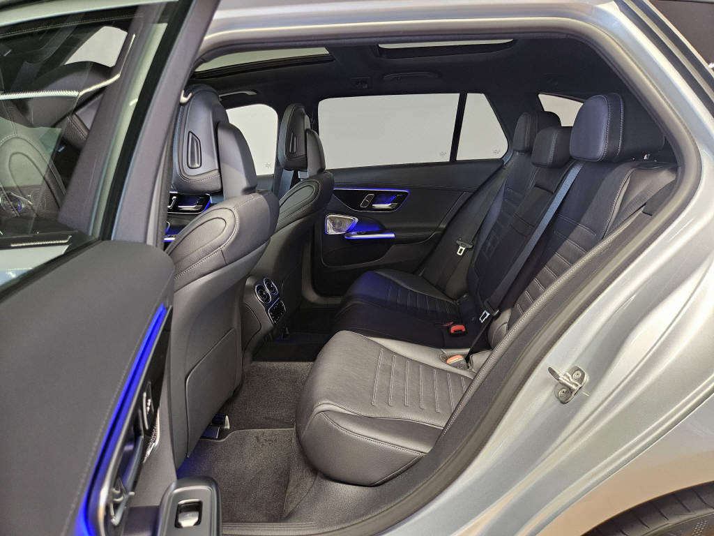 MERCEDES-BENZ C 220 d 4Matic AMG Line Kombi Swiss Star - 13
