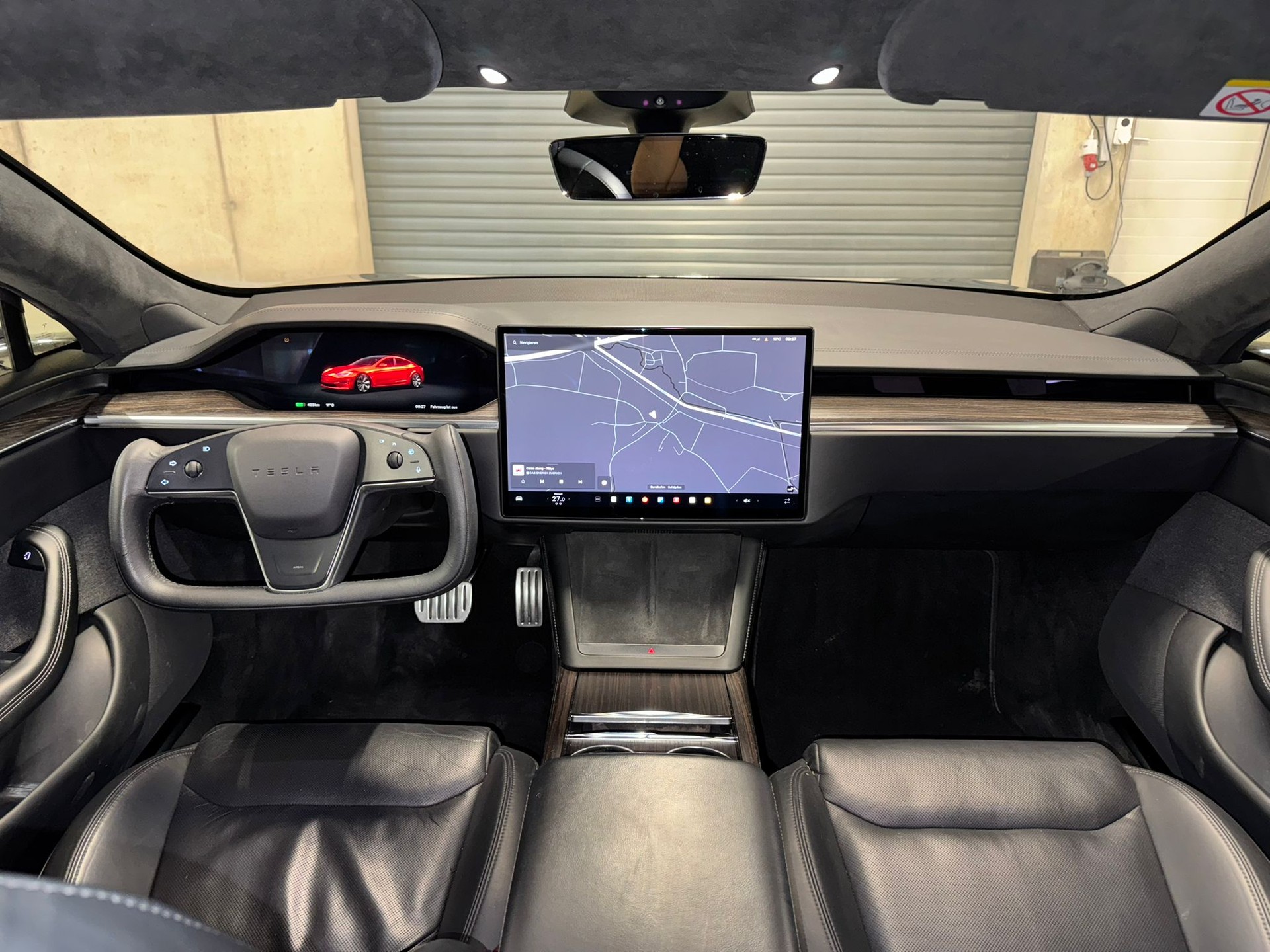 TESLA Model S - 10