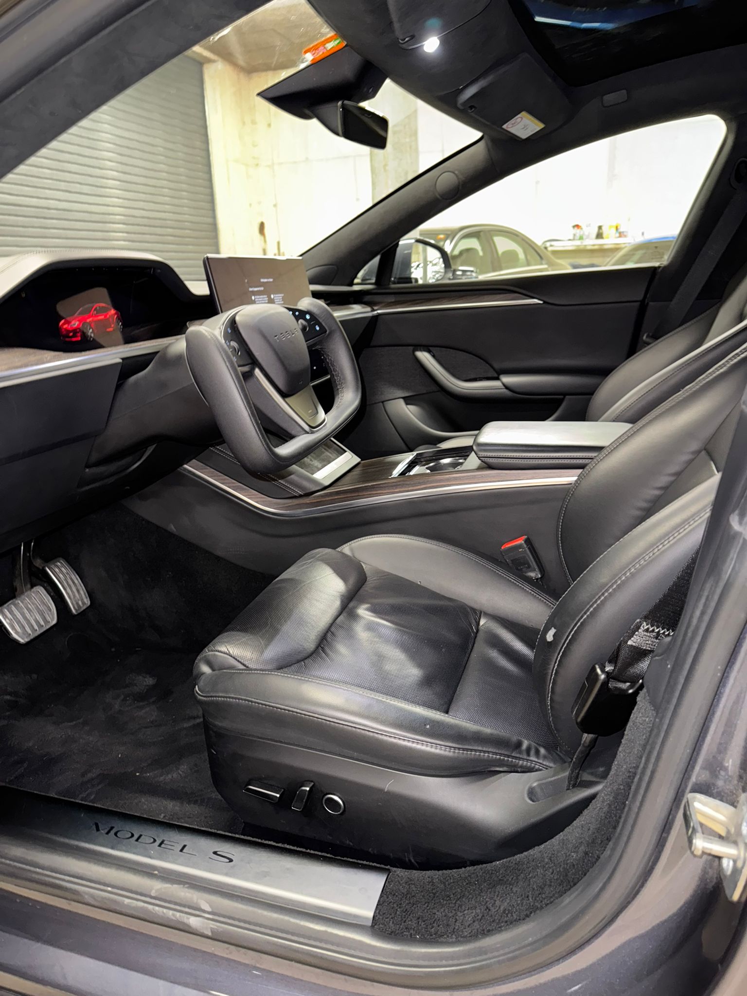 TESLA Model S - 9