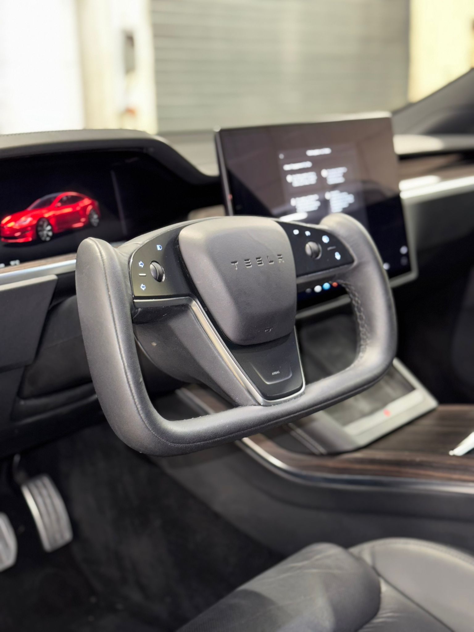 TESLA Model S - 8