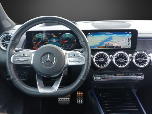 MERCEDES-BENZ GLB 220 d AMG Line 4 MAT. - 9