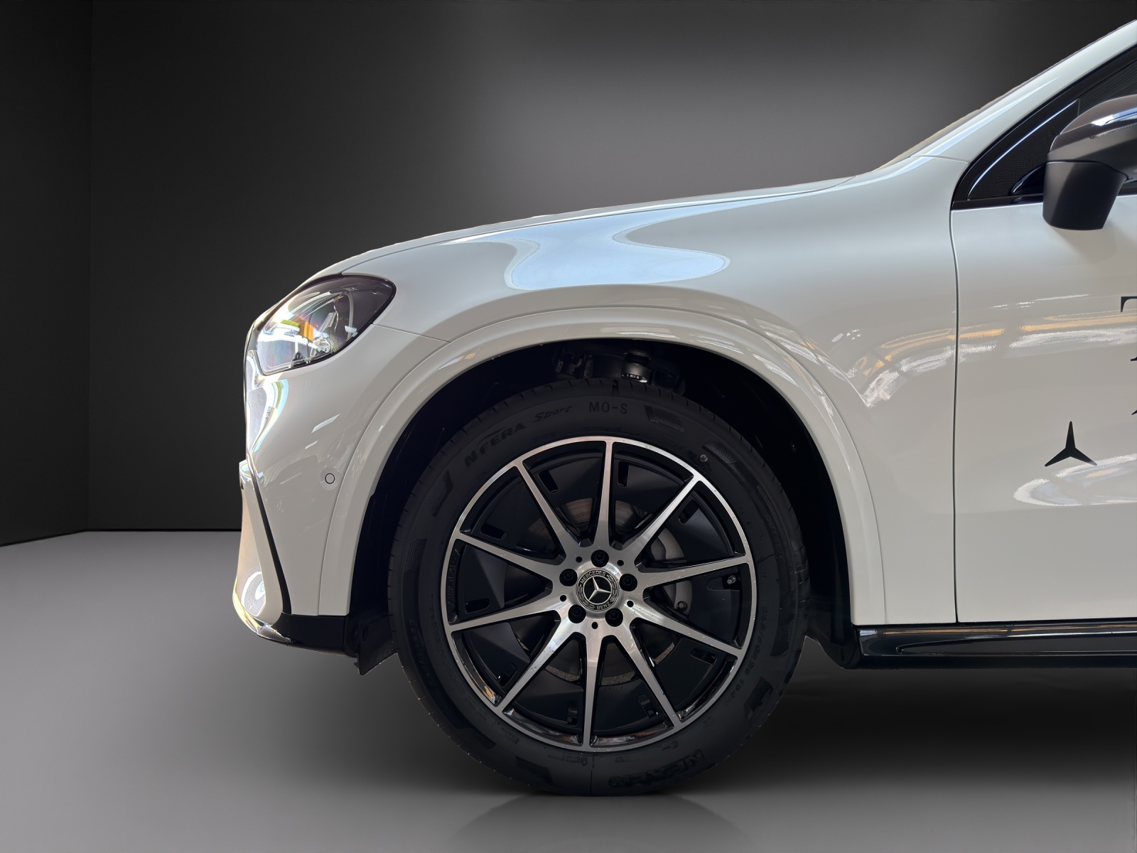 MERCEDES-BENZ GLC 400 4MATIC 94 kWh EQ - 9