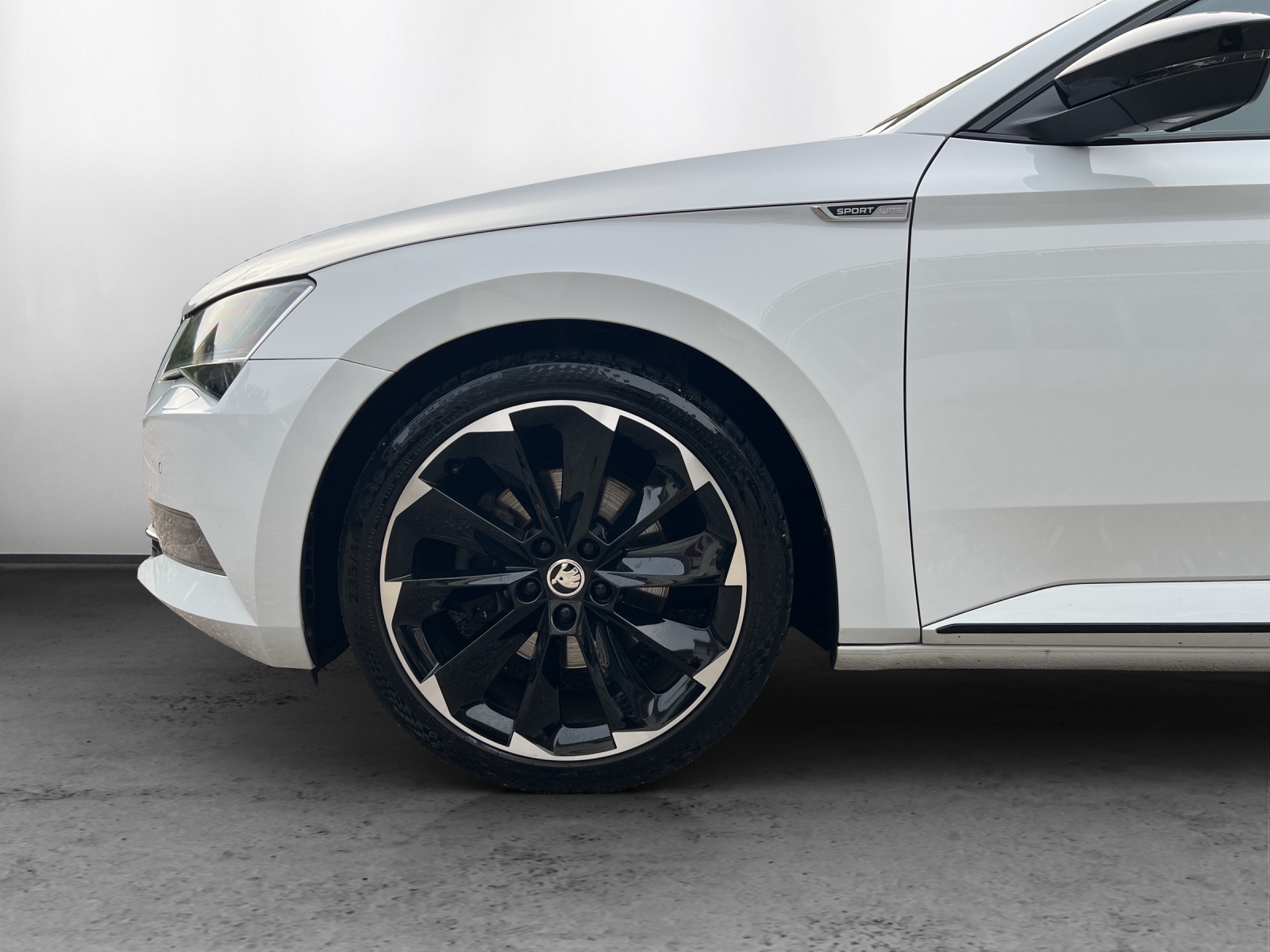 SKODA Superb Combi 2.0 TDi Sport Line 4x4 DSG - 13