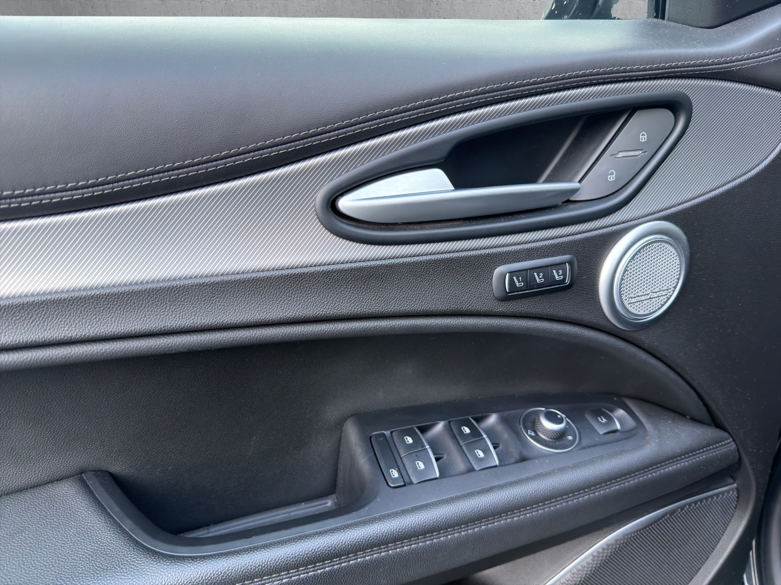 ALFA ROMEO Stelvio 2.2JTDM Veloce Q4Automatic - 11