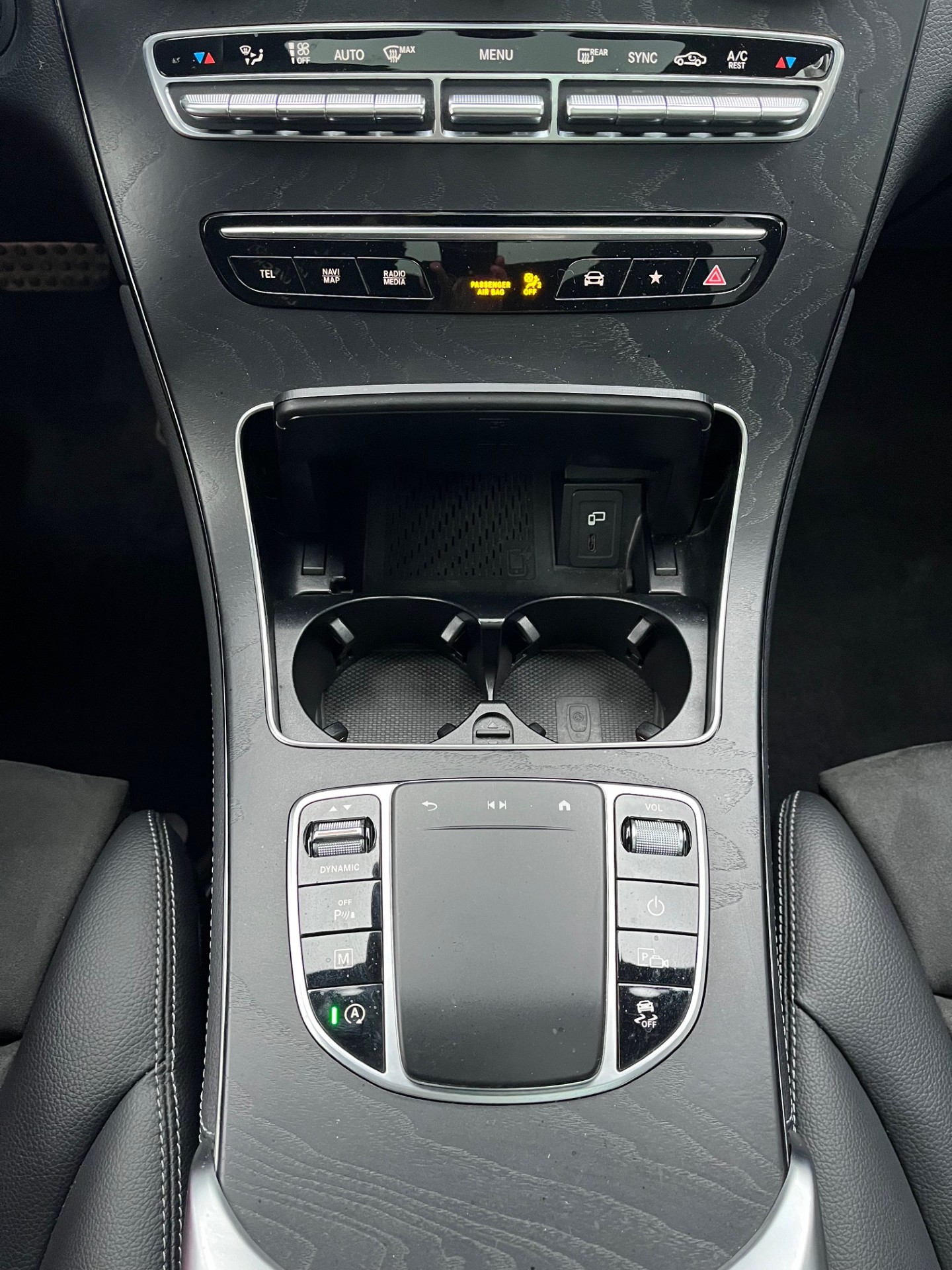 MERCEDES-BENZ GLC 300 AMG Line 4Matic 9G-Tronic - 15