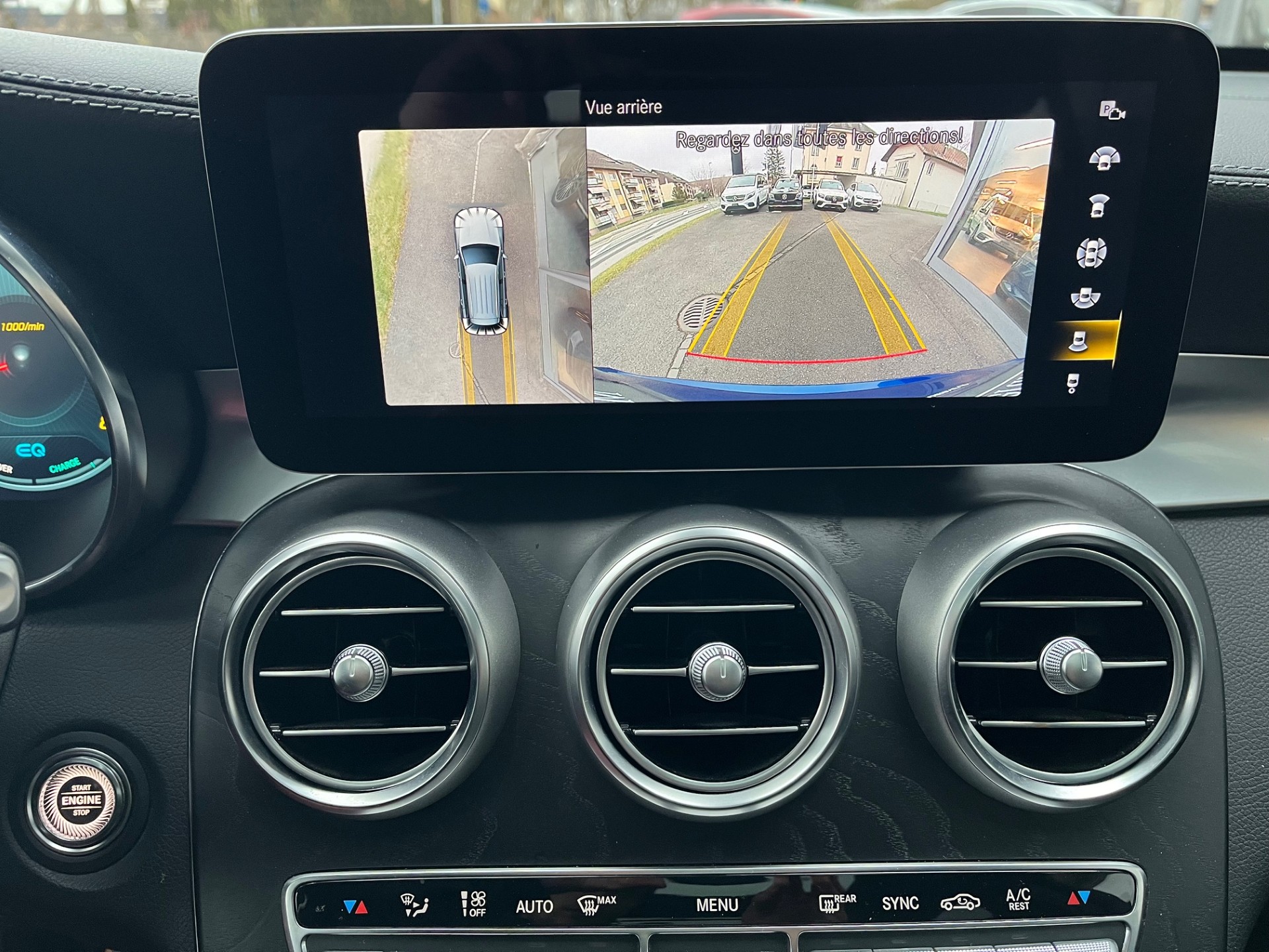 MERCEDES-BENZ GLC 300 AMG Line 4Matic 9G-Tronic - 14