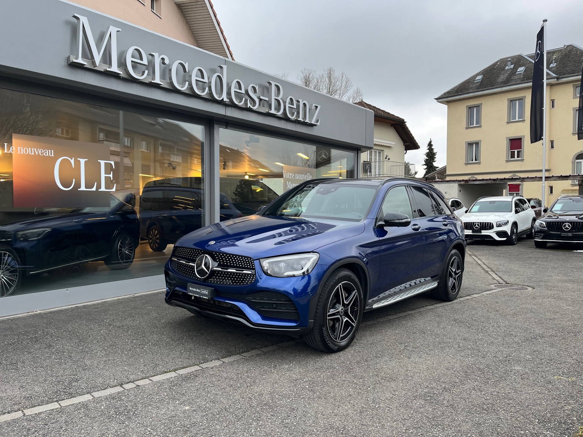 MERCEDES-BENZ GLC 300 AMG Line 4Matic 9G-Tronic - 2