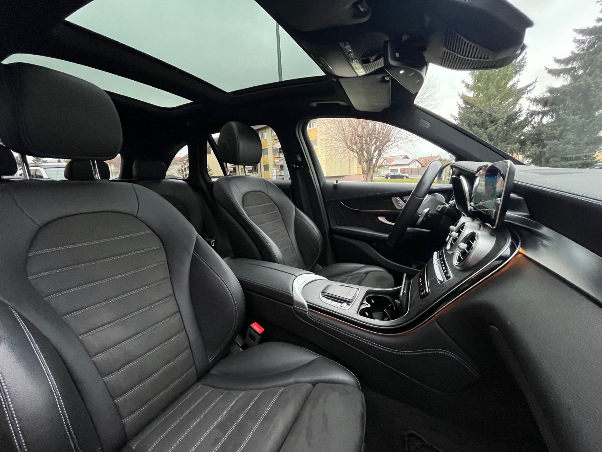 MERCEDES-BENZ GLC 300 AMG Line 4Matic 9G-Tronic - 7