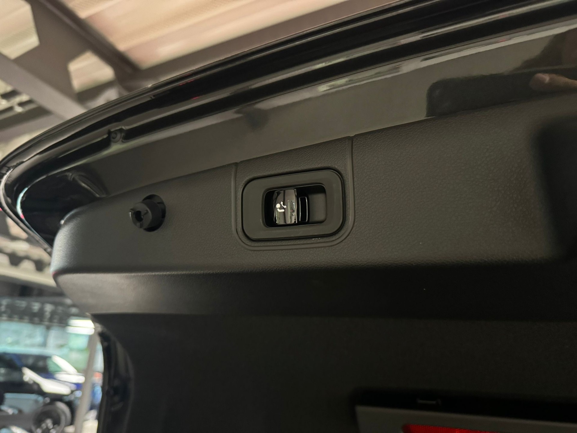 MERCEDES-BENZ E 220 d 4Matic 9G-Tronic - 7