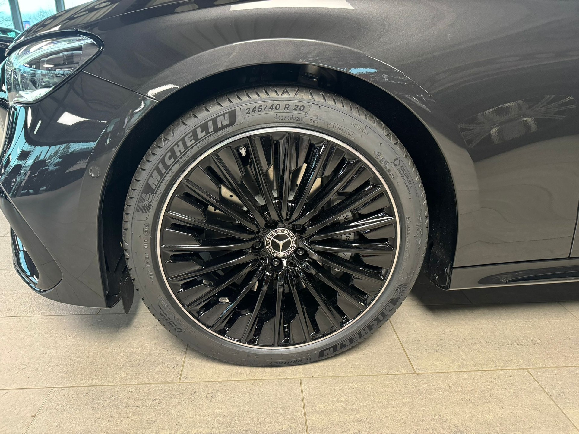 MERCEDES-BENZ E 220 d 4Matic 9G-Tronic - 5