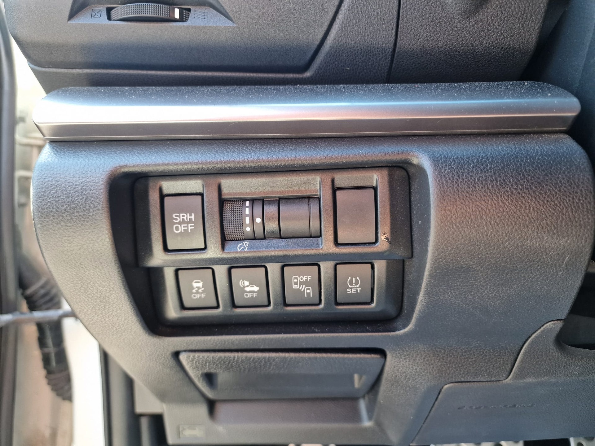 SUBARU XV 2.0 e-Boxer Swiss Plus AWD Lineartronic 24Mt Gara 8xBereift - 25