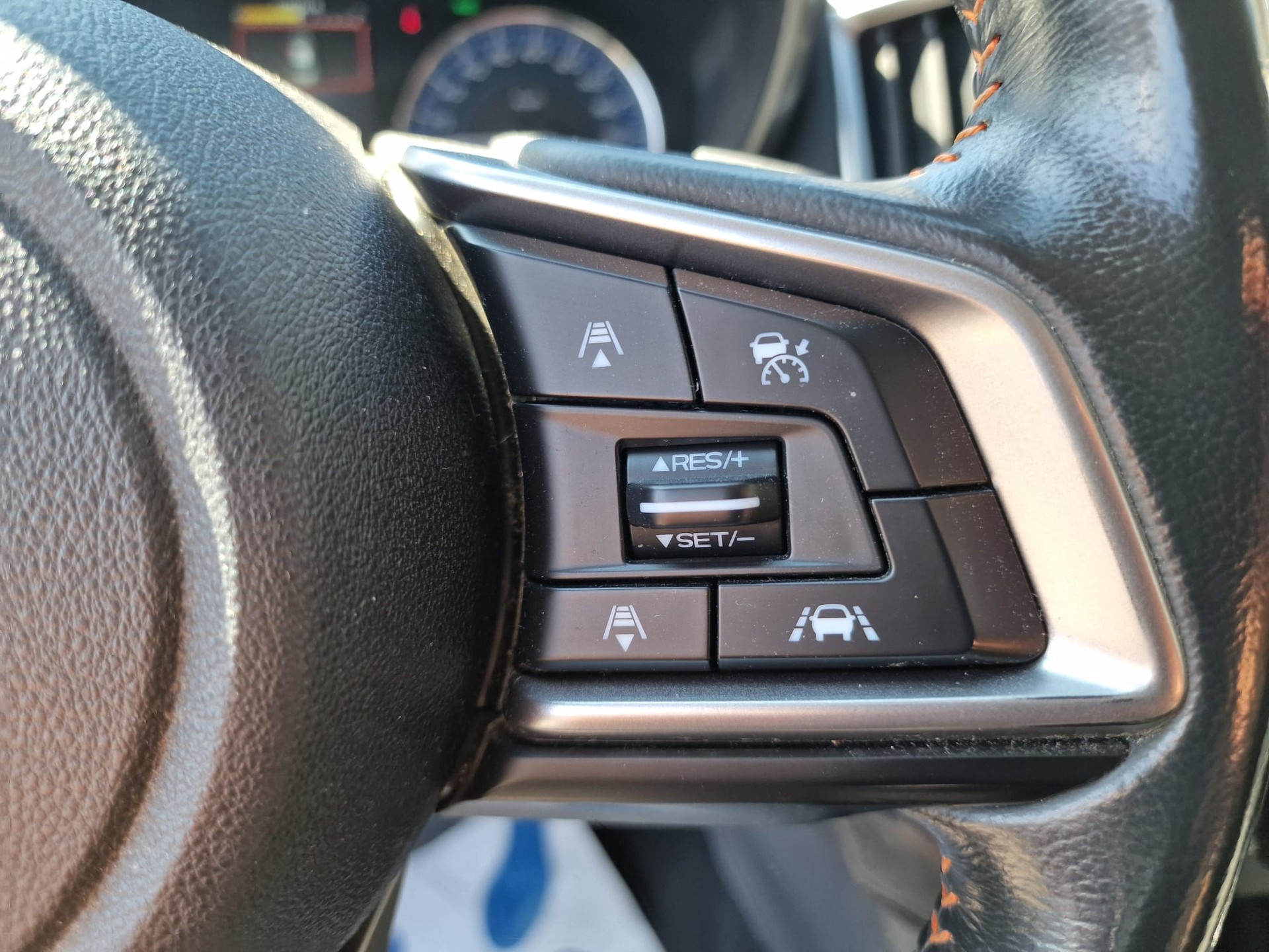 SUBARU XV 2.0 e-Boxer Swiss Plus AWD Lineartronic 24Mt Gara 8xBereift - 16