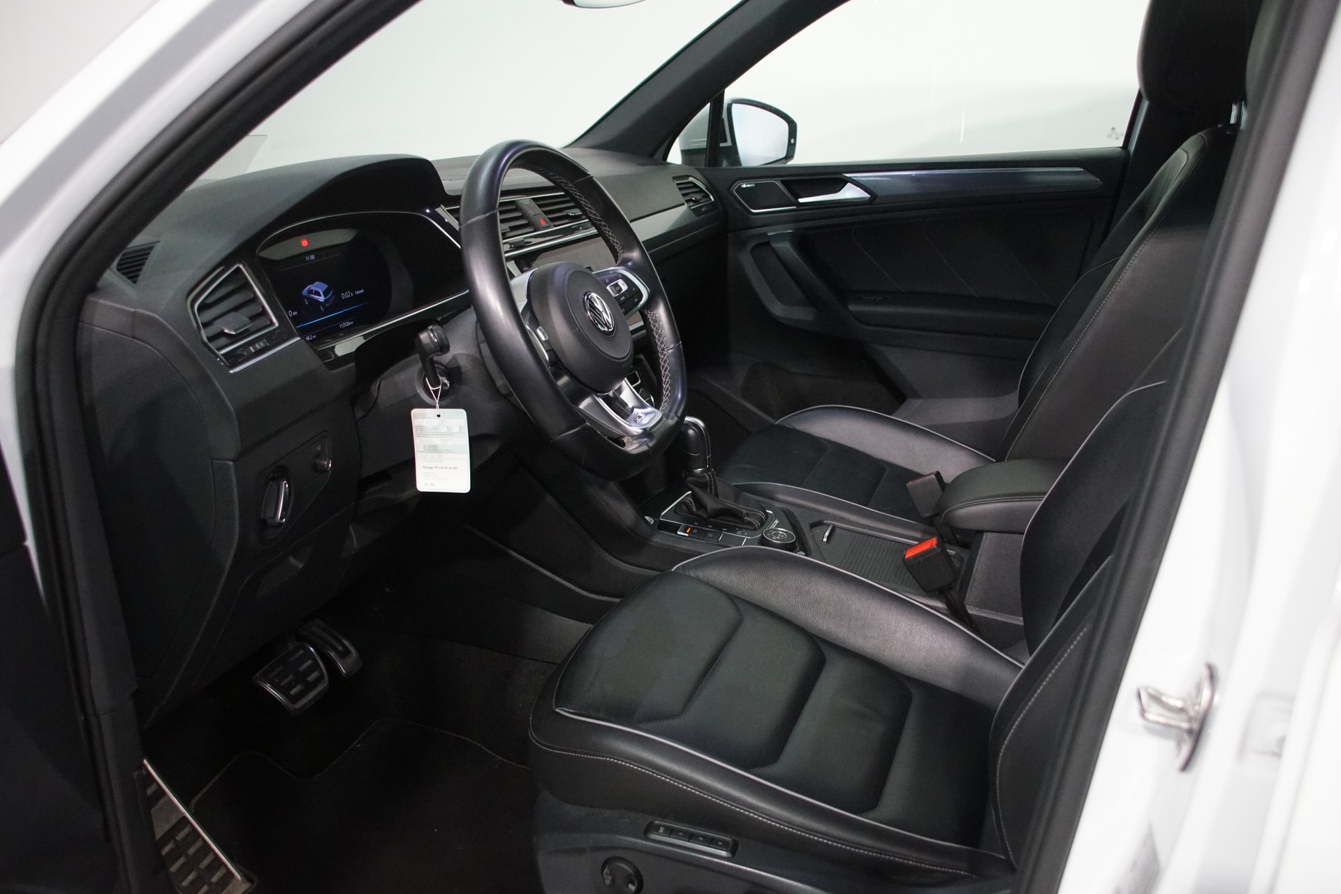 VW Tiguan 2.0TSI R-Line Highline 4Motion DSG - 10