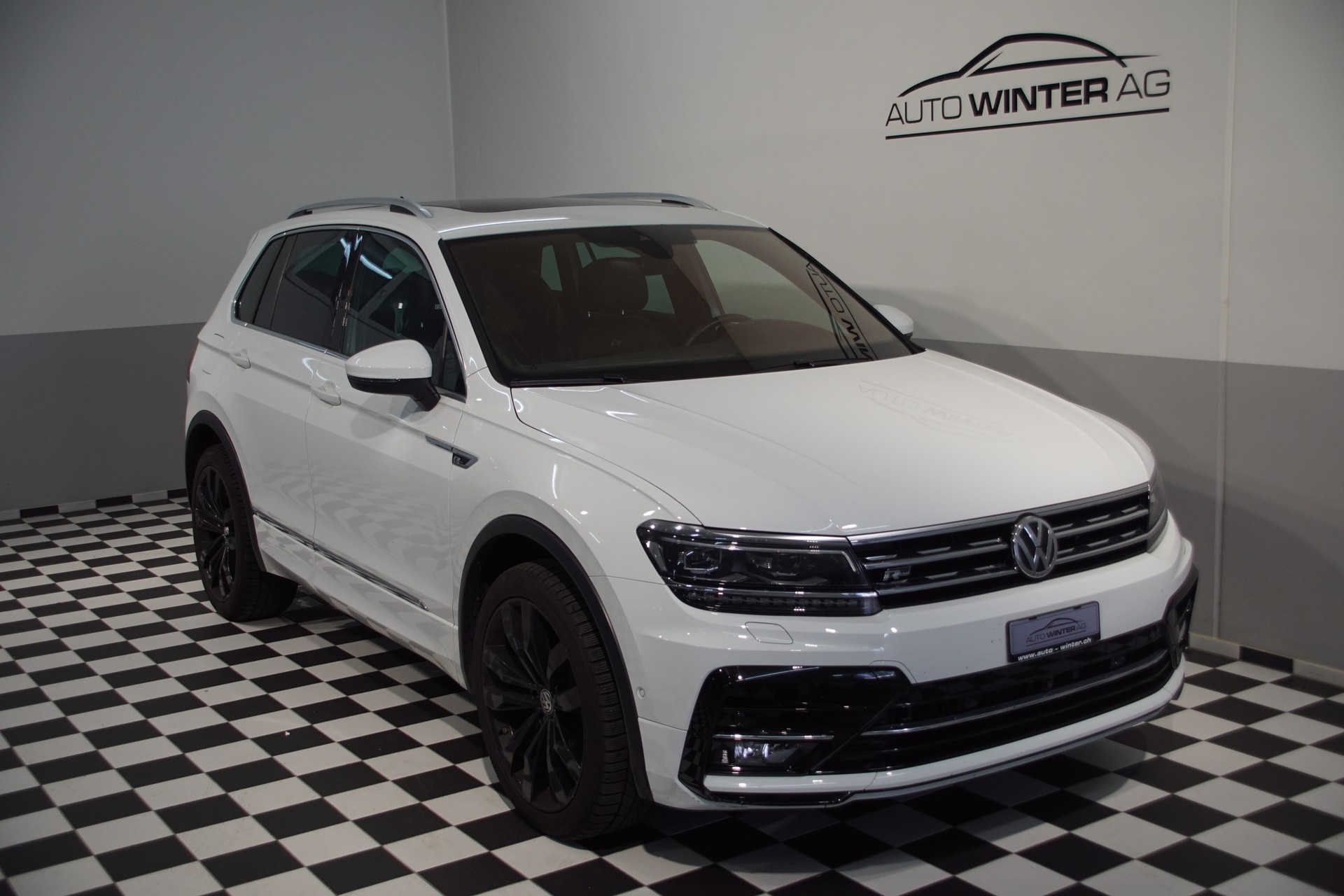 VW Tiguan 2.0TSI R-Line Highline 4Motion DSG