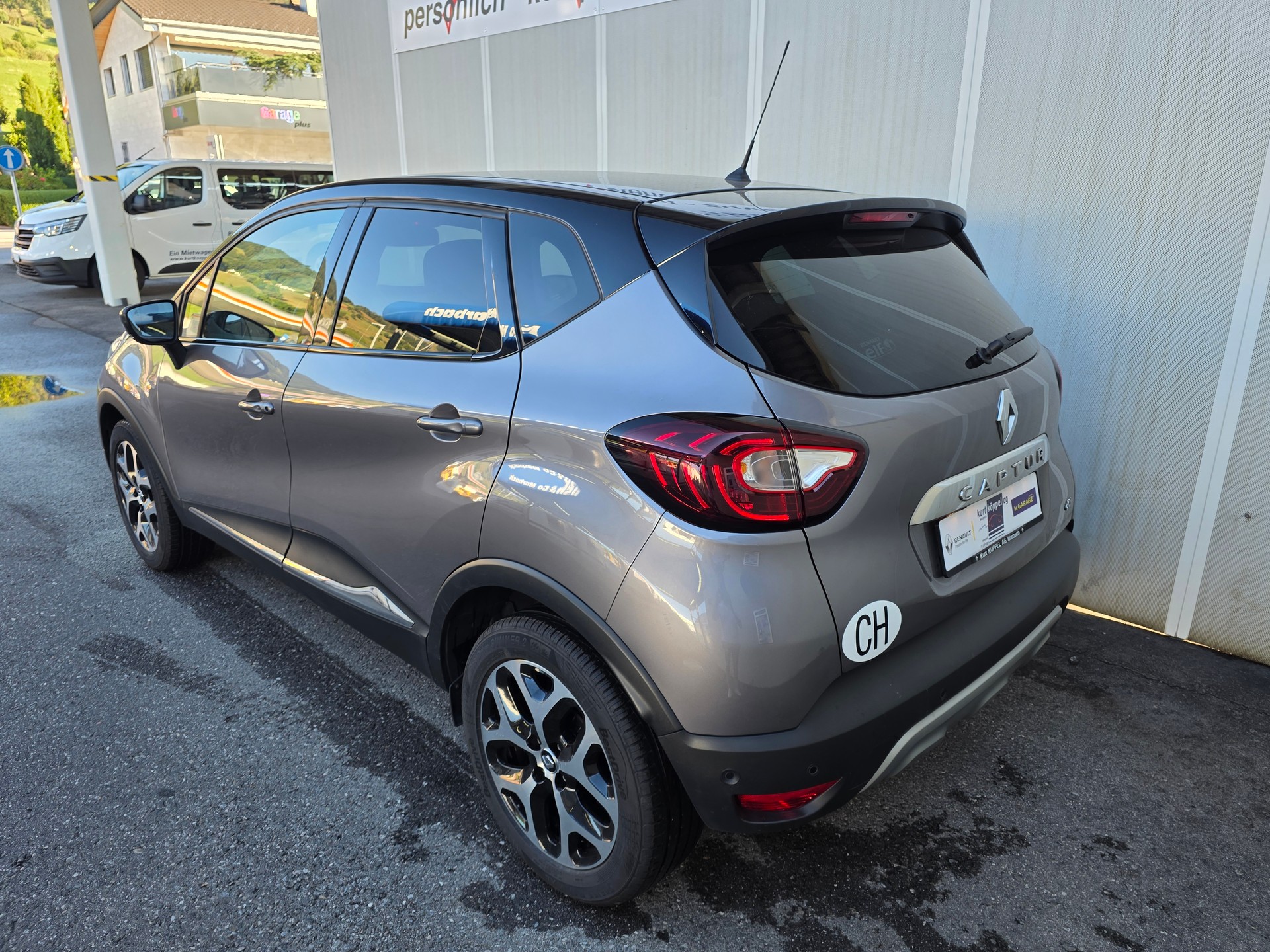 RENAULT Captur 1.5 dCi 90th Anniversary - 3